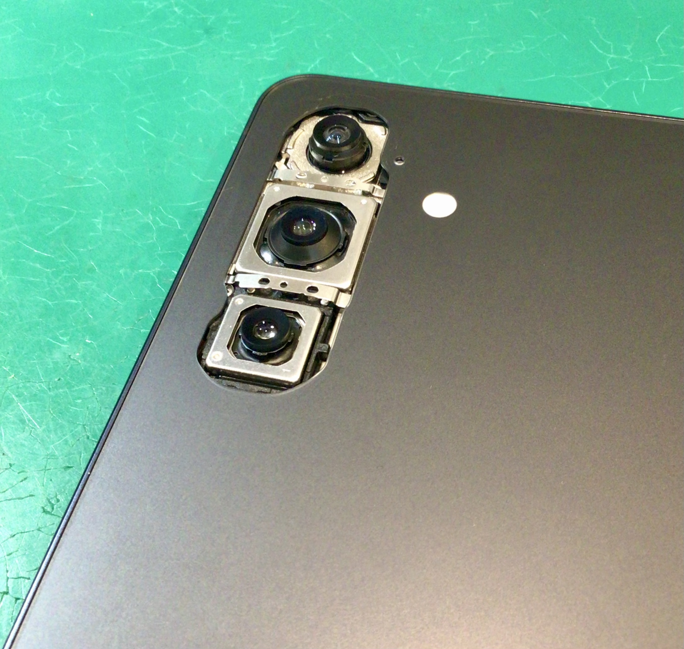 Galaxy S26 バックパネル交換修理