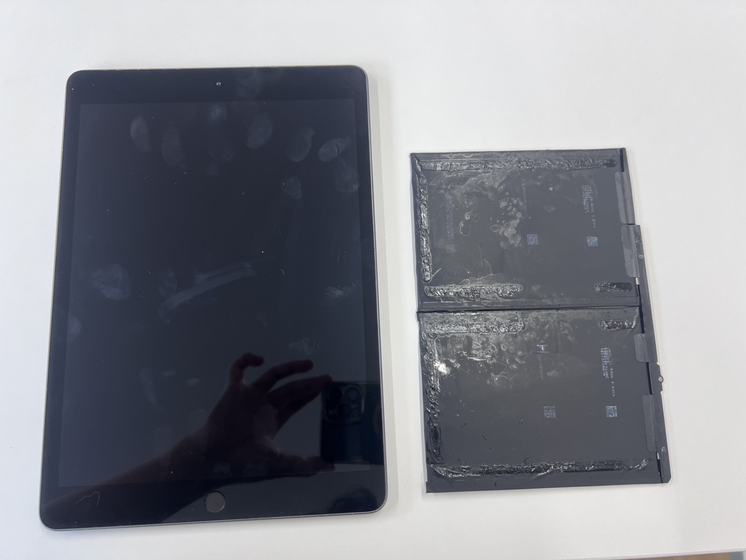 朝霞市でiPad7のバッテリー交換ならスマホ修理工房北朝霞店へ！！