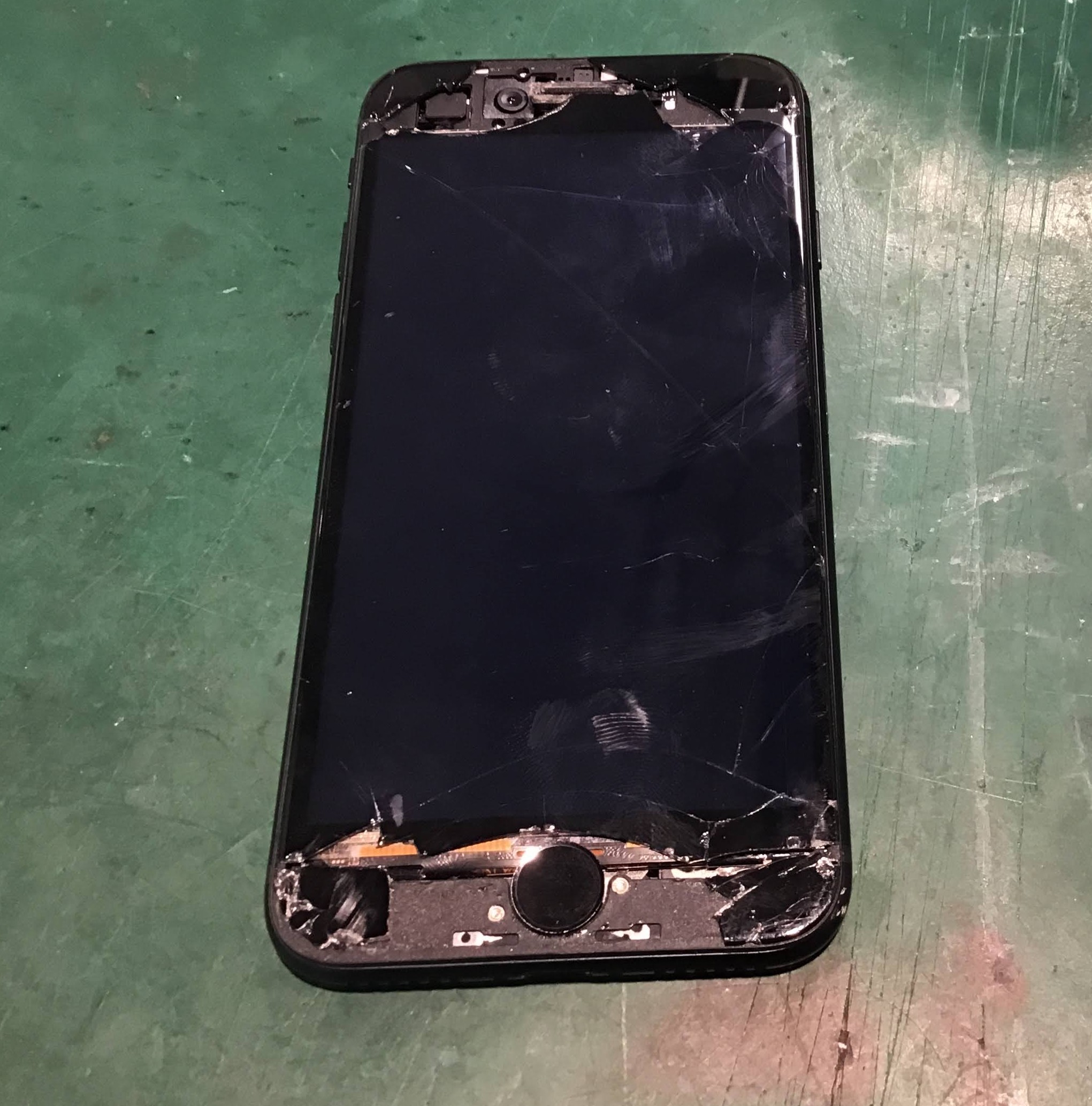 【iPhoneSE3】画面交換をさせていただきました｜スマホ修理工房 秋津店