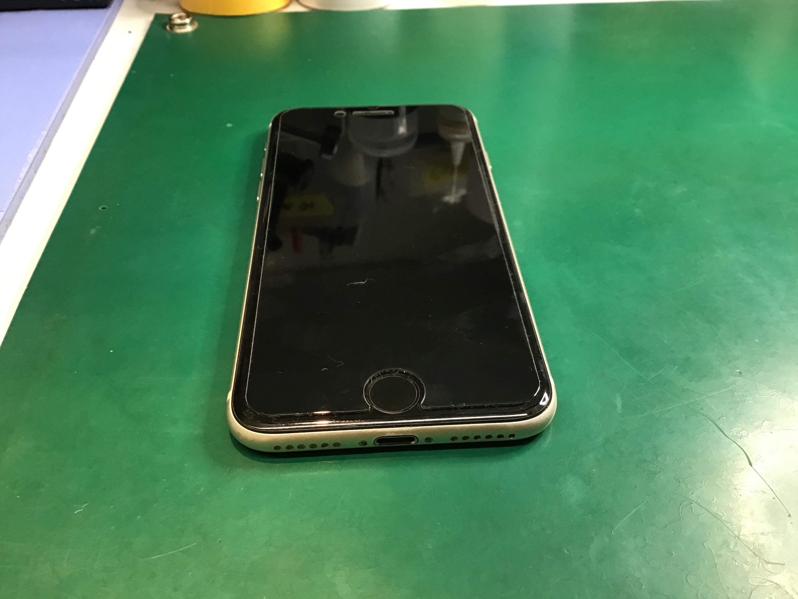 iPhoneSE3のバッテリー交換は、データそのまま・即日修理のスマホ修理工房京王聖蹟桜ヶ丘ショッピングセンターB館店へ！