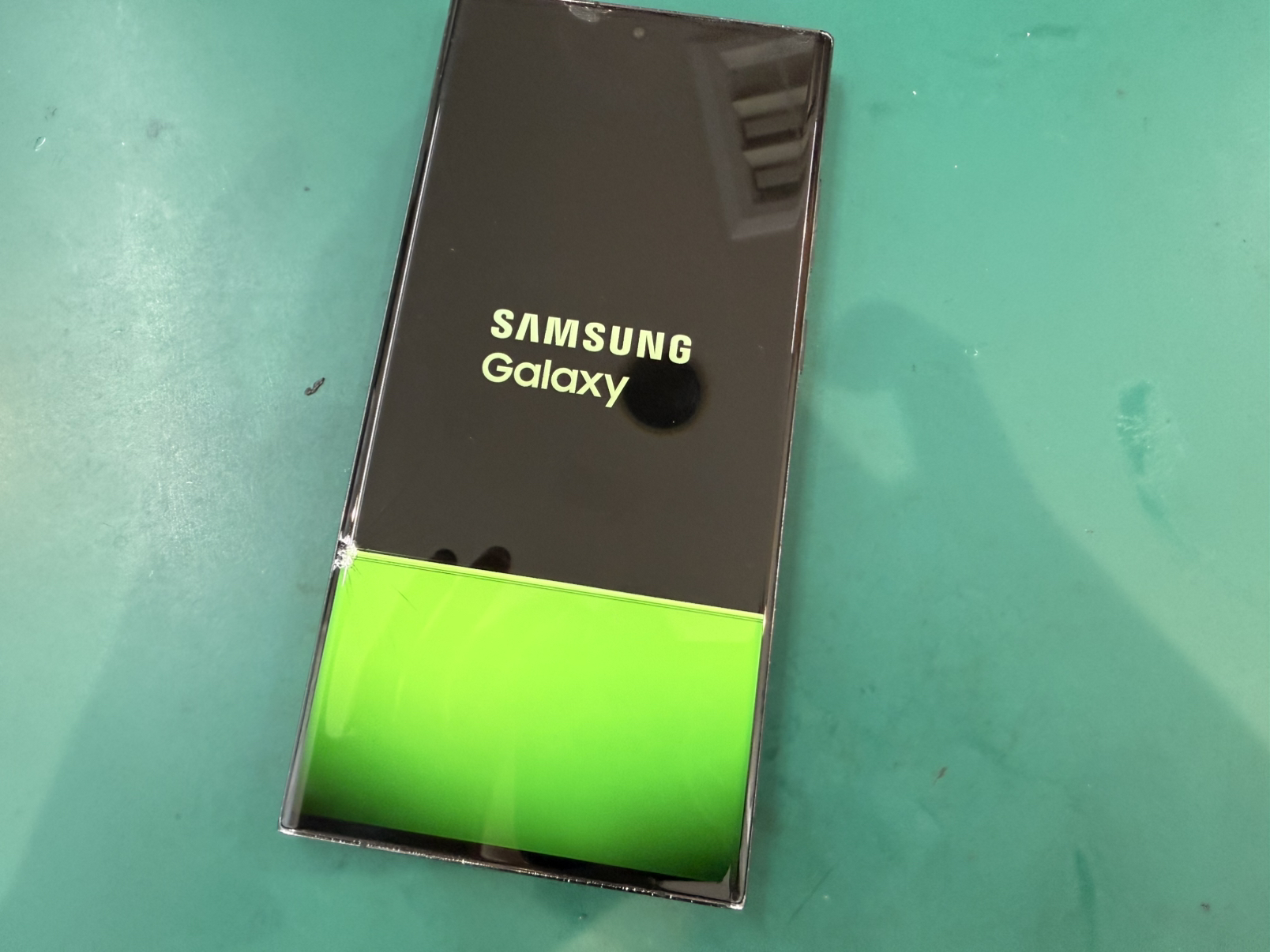【横須賀市】Galaxy S23 Ultraの画面割れ修理｜即日対応で綺麗に復旧しました！