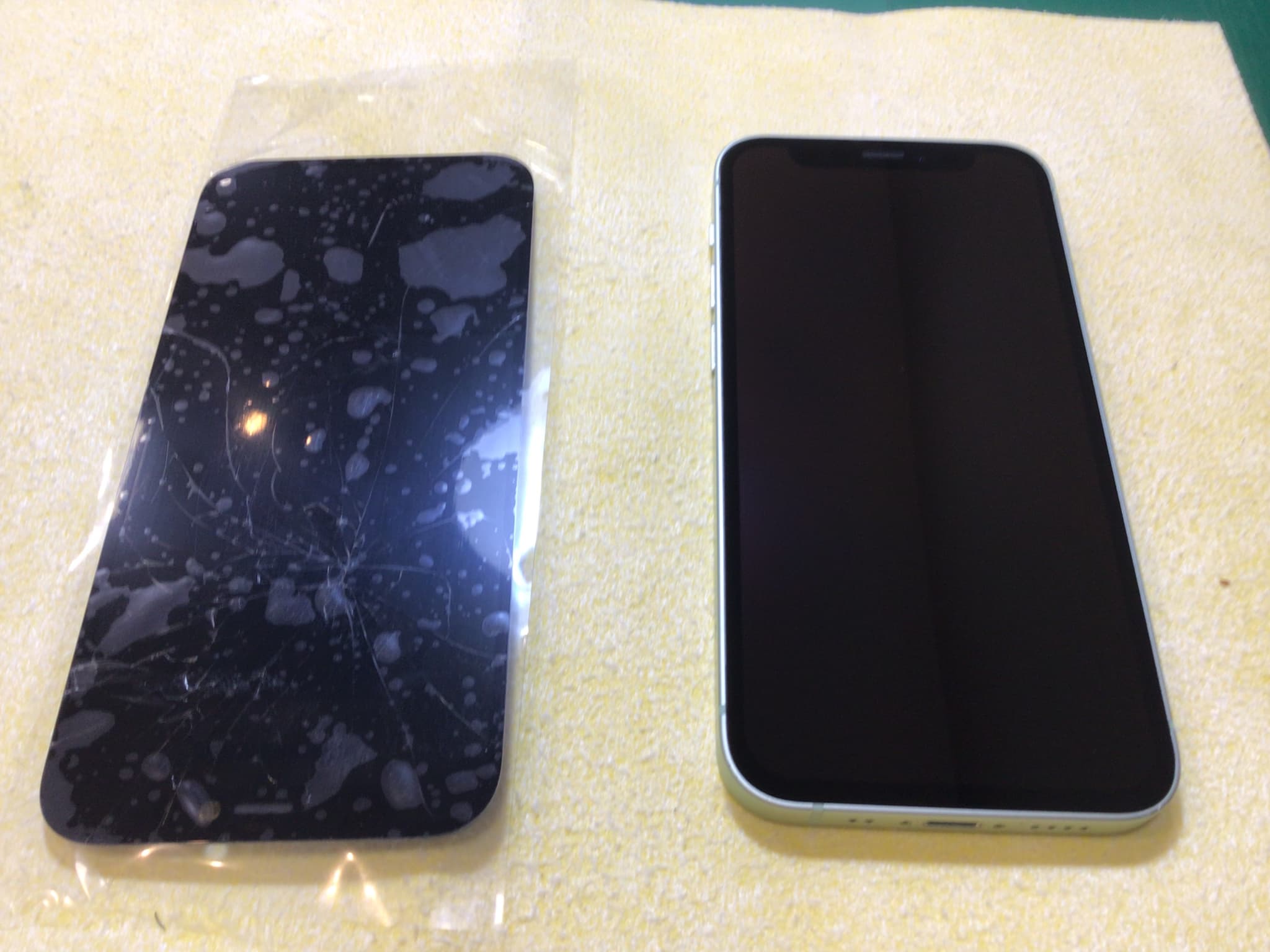 ふじみ野市、川越市、所沢市でiPhone12miniの画面交換なら【スマホ修理工房イオン大井店】にお任せください！