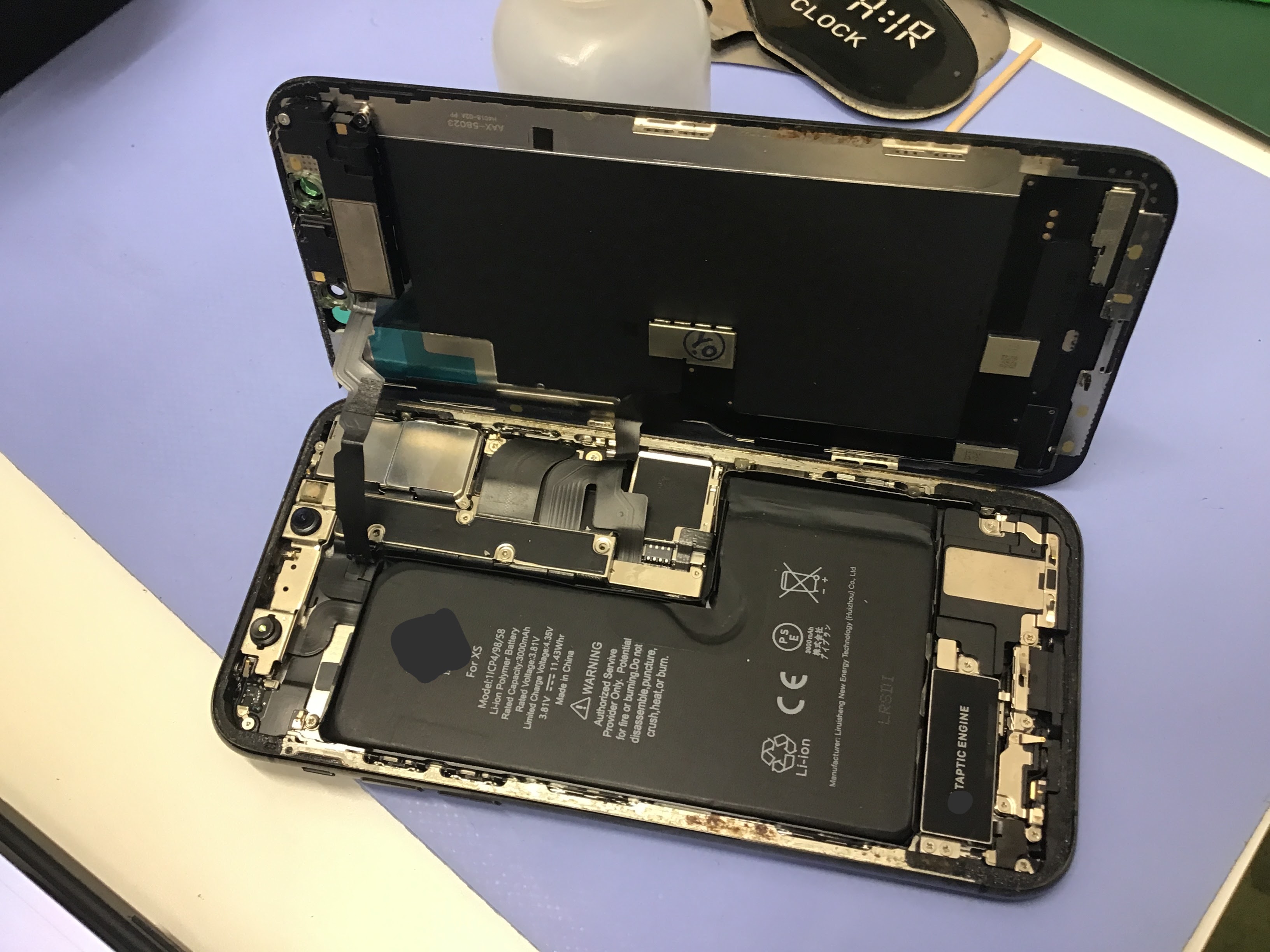 iPhoneXSのバッテリ交換ならスマホ修理工房蒲田店におまかせください！