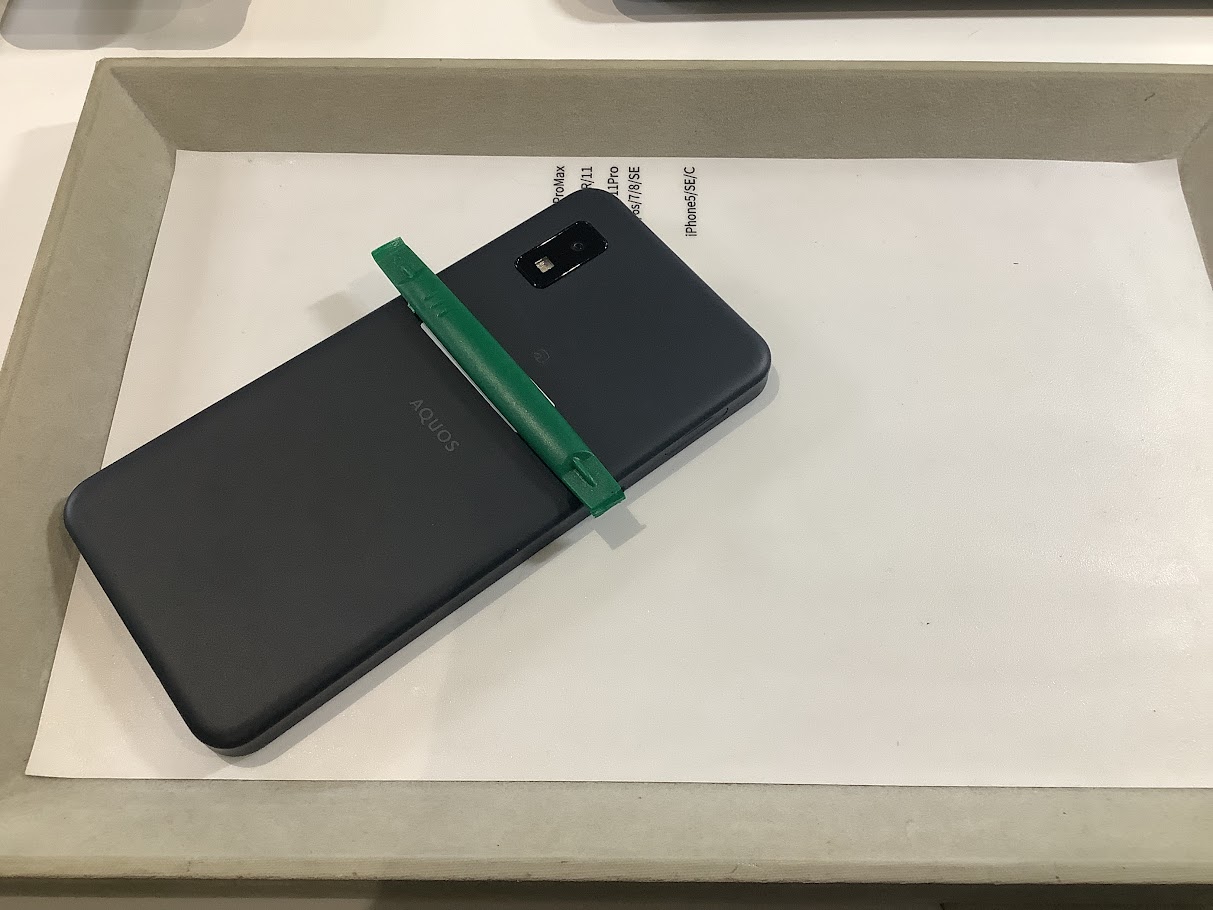 AQUOSwish2の充電口交換ならデータをそのまま・最短即日修理のスマホ修理工房港北TOKYU S.C.店へ