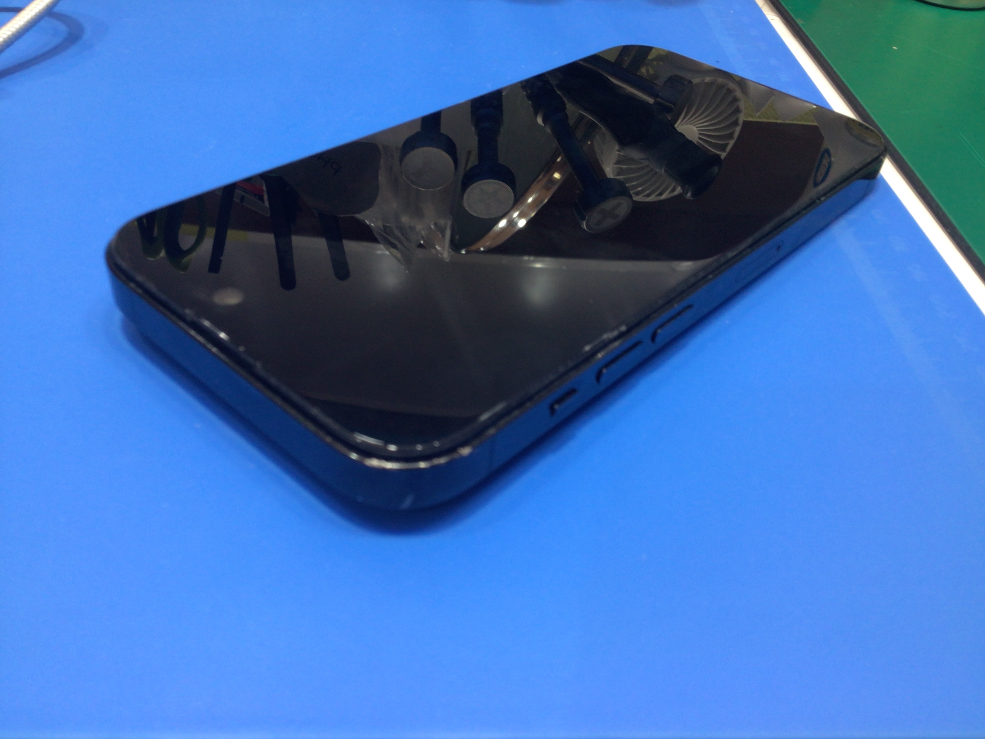 【イーアス高尾】iPhone13Proのバッテリー交換（データそのまま！）｜電池がすぐ減る症状を最短60分で改善