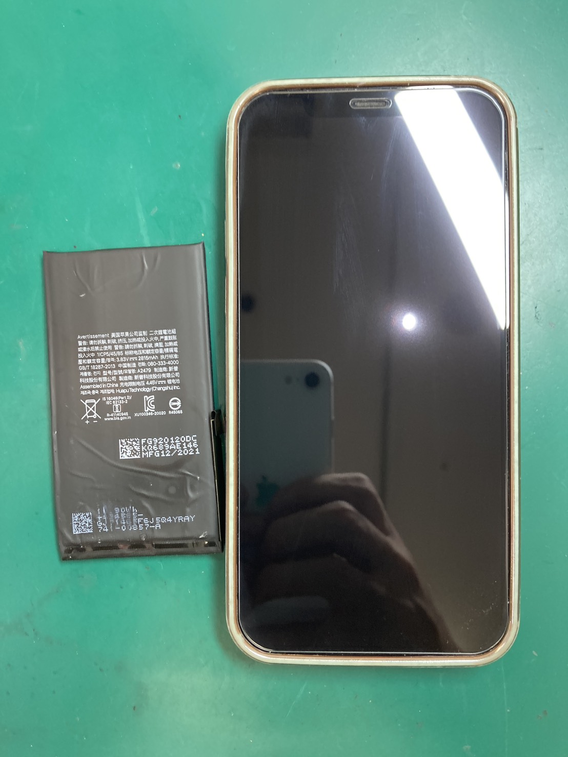 iPhone12　バッテリー交換を行いました。
