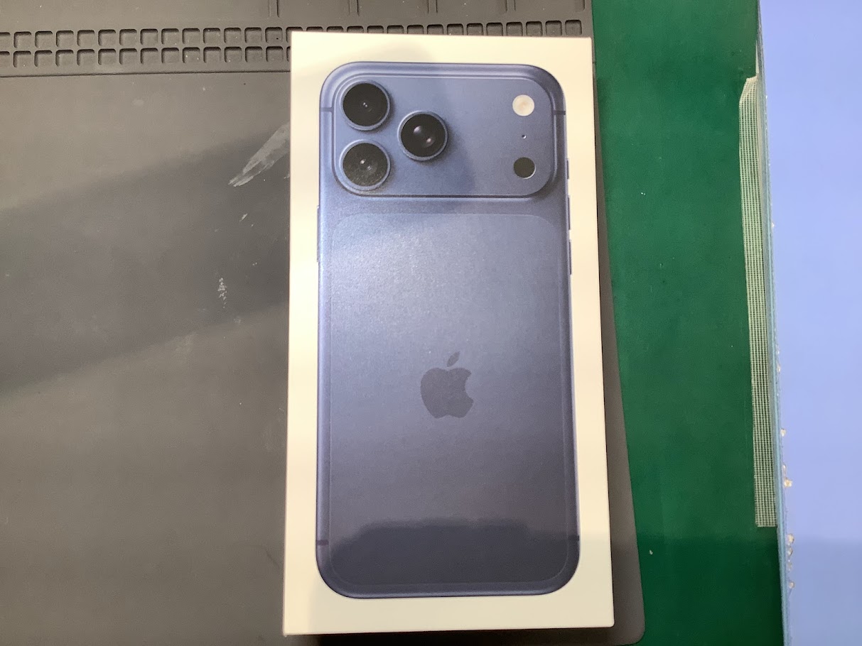 iPhone17ProMaxの画面交換ならデータをそのまま・最短即日修理のスマホ修理工房ラザウォーク甲斐双葉店へ