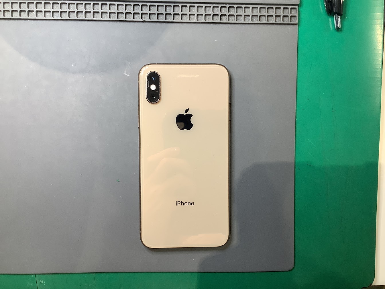 iPhoneXSのバッテリー交換ならデータをそのまま・最短即日修理のスマホ修理工房ラザウォーク甲斐双葉店へ