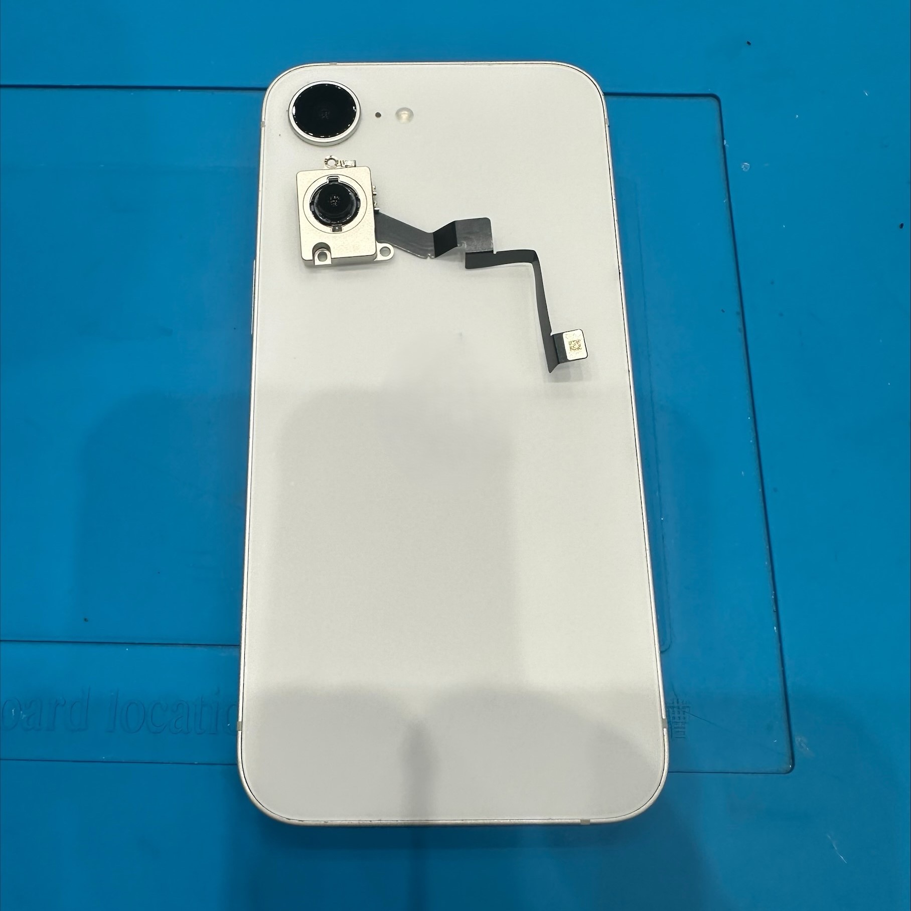 iPhone 16eのカメラ交換修理ならイオンモール福岡店で即日対応可能です！