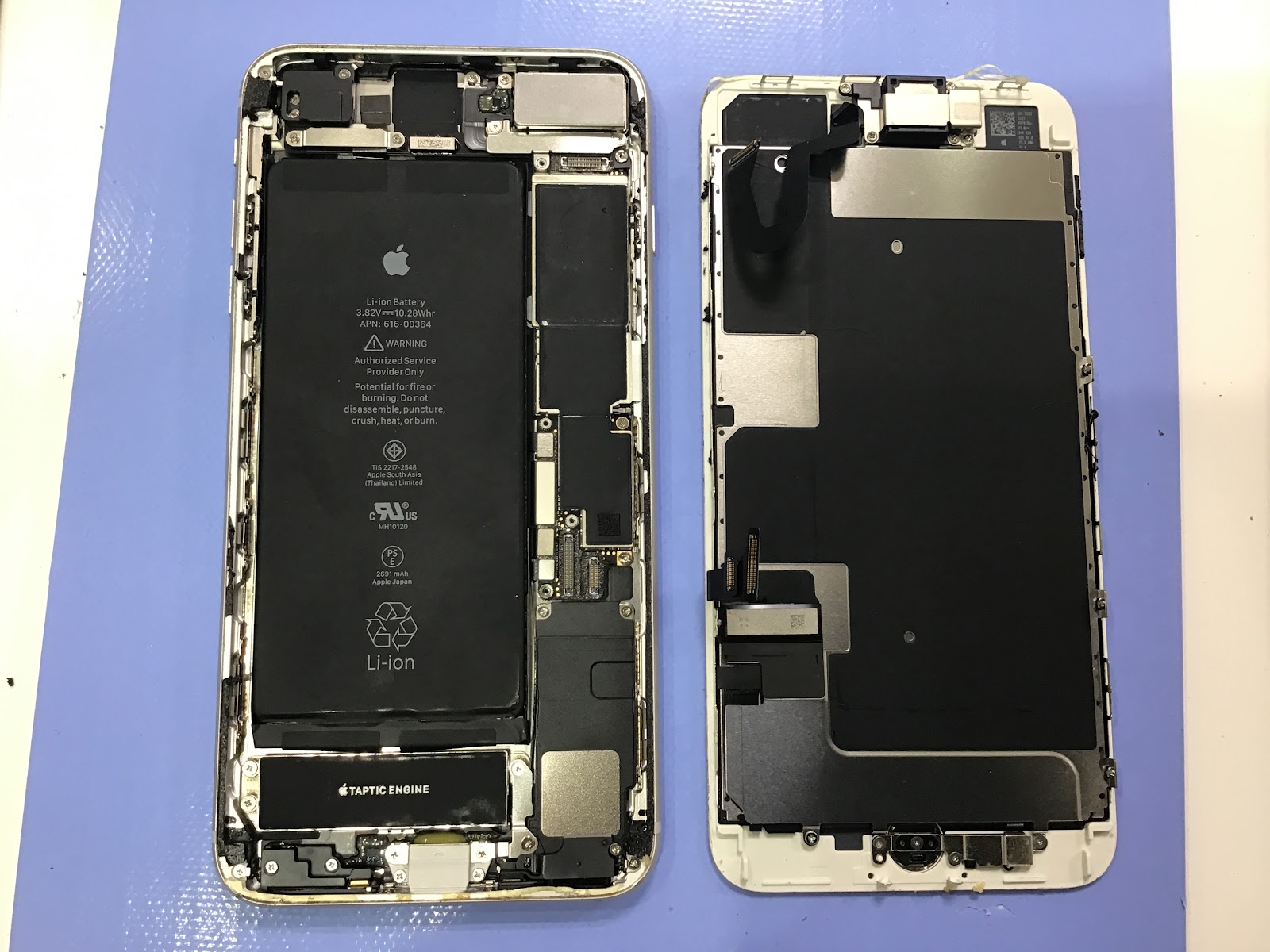 iPhone8plusの修理はデータそのまま・最短即日修理のスマホ修理工房中野ブロードウェイ店にご相談ください！！
