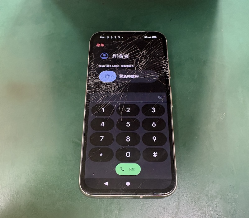 pixel8a お祭りで落として、踏まれてしまい画面が割れた、、、