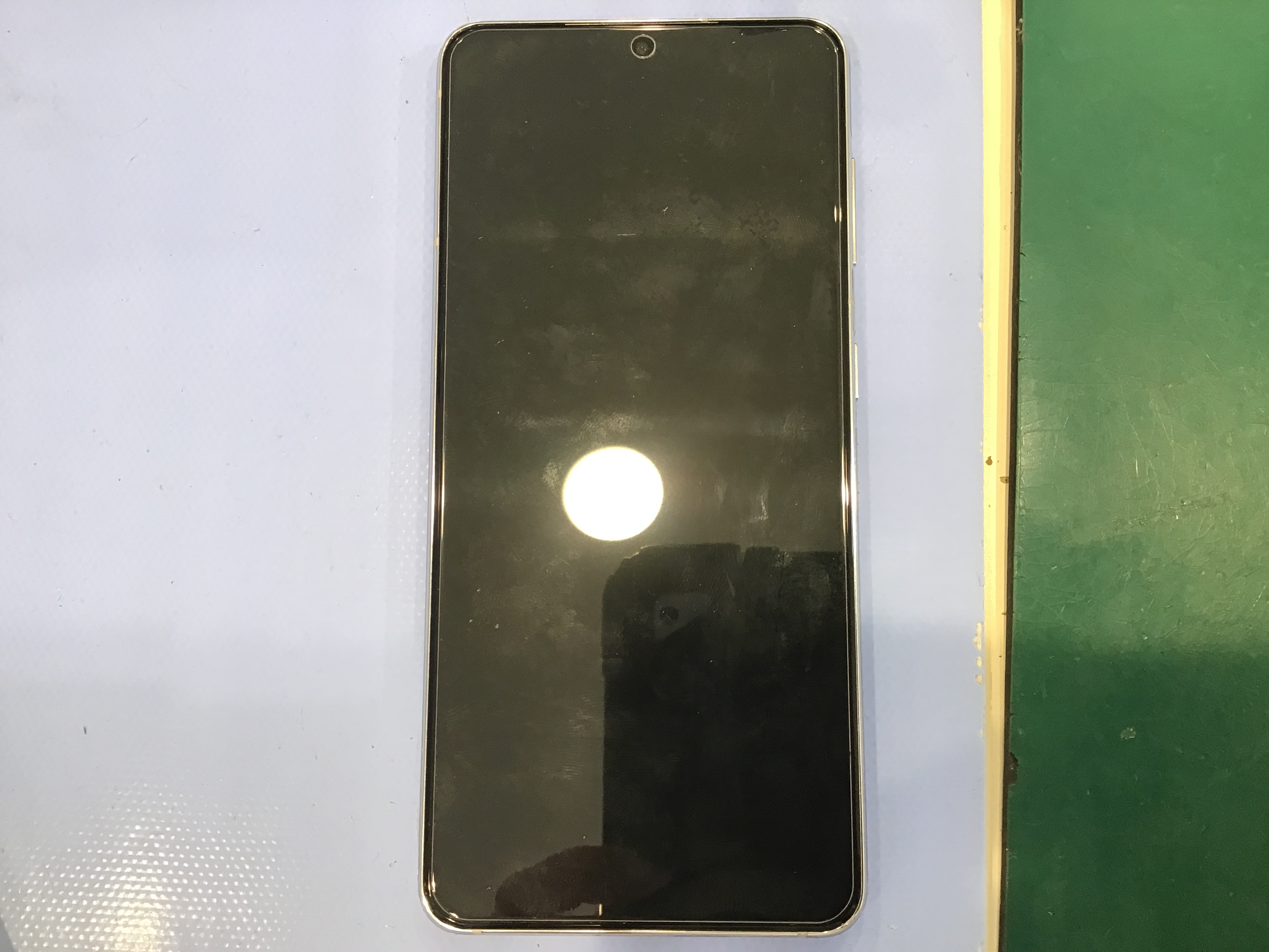 スマホ修理工房セレオ相模原店/GalaxyS21 5Gの修理を承りました