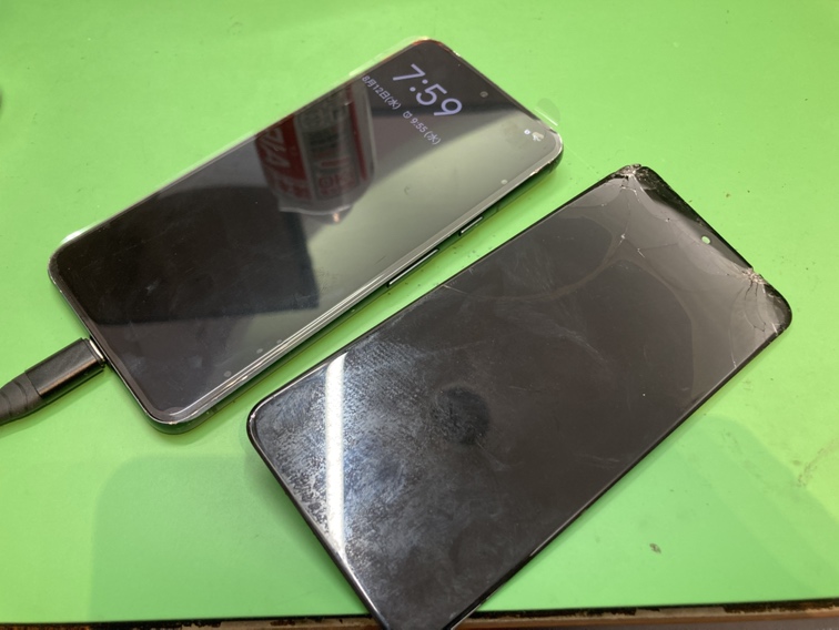 Pixel 8の画面割れを修理