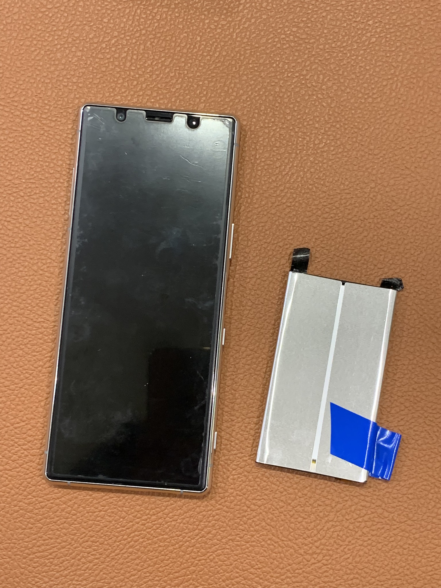 Xperia5（エクスペリア）バッテリー交換修理を承りました！