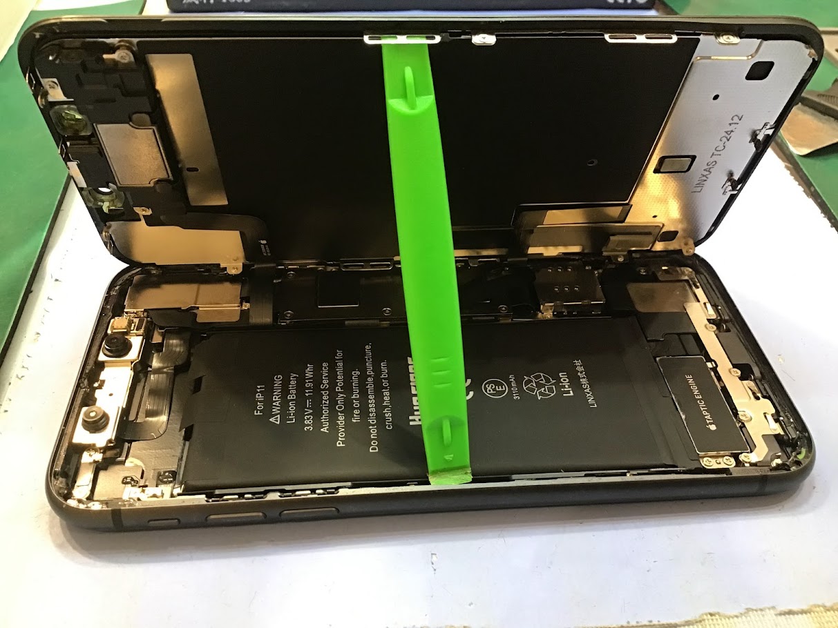 iPhone11のバッテリー交換ならデータそのまま修理可能なスマホ修理工房グランデュオ蒲田店へ！