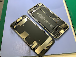 iPhoneSE2のバッテリー交換ならデータをそのまま・最短即日修理のスマホ修理工房ラザウォーク甲斐双葉店へ！