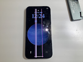 iPhone12の画面交換ならデータをそのまま・最短即日修理のスマホ修理工房ラザウォーク甲斐双葉店へ