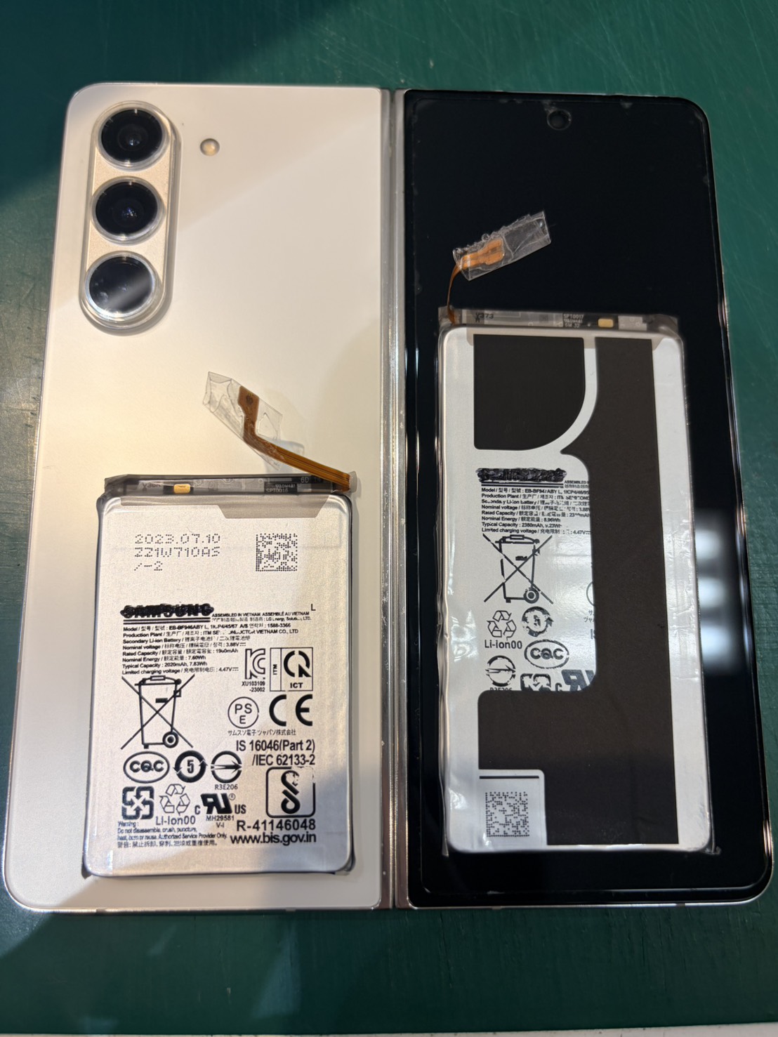 Galaxy ZFold5のバッテリー交換を行いました！　-スマホ修理工房浦和パルコ店