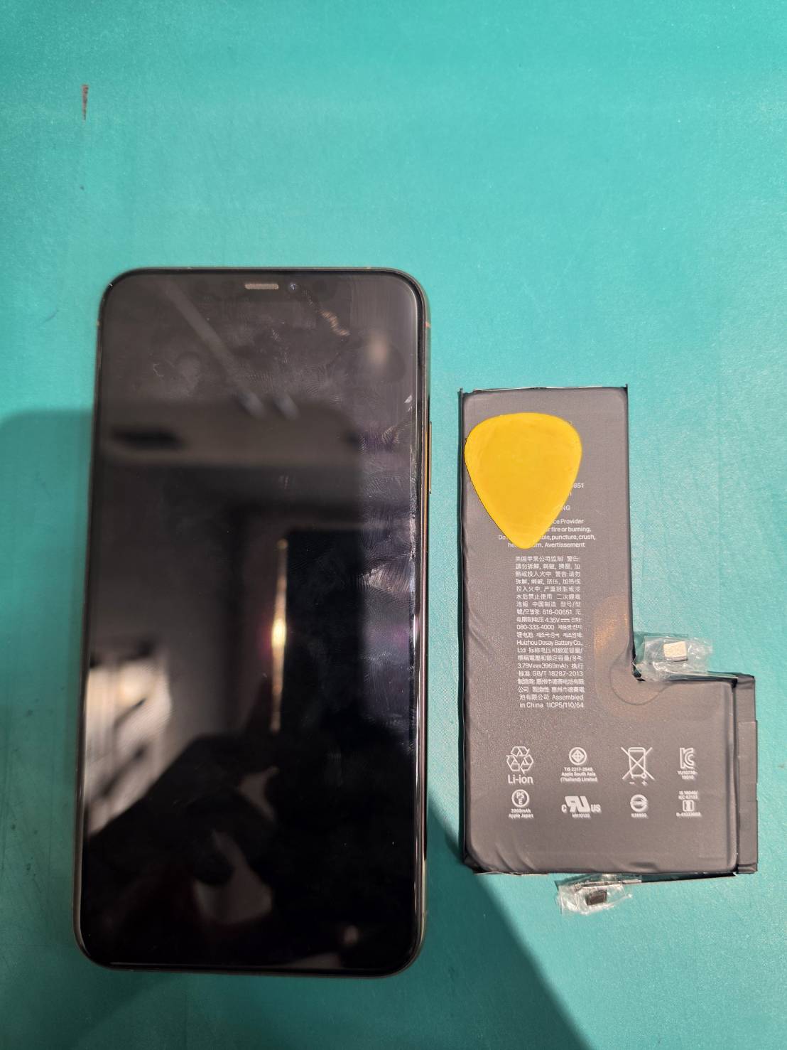 狭山市、川越市、入間市で iPhone11Pro のバッテリー交換はスマホ修理工房新狭山店まで！