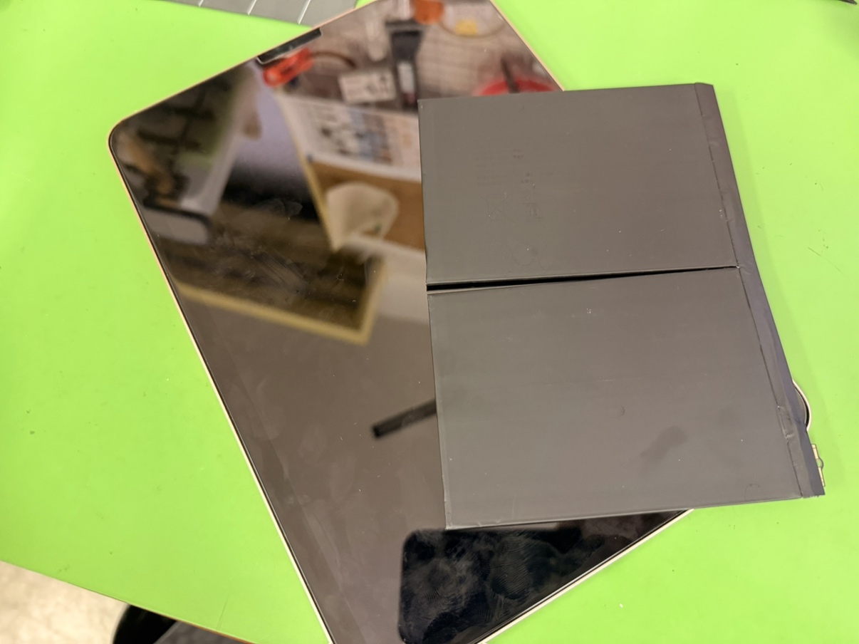 【中央林間店】電源がすぐに落ちてしまうiPad Air 4