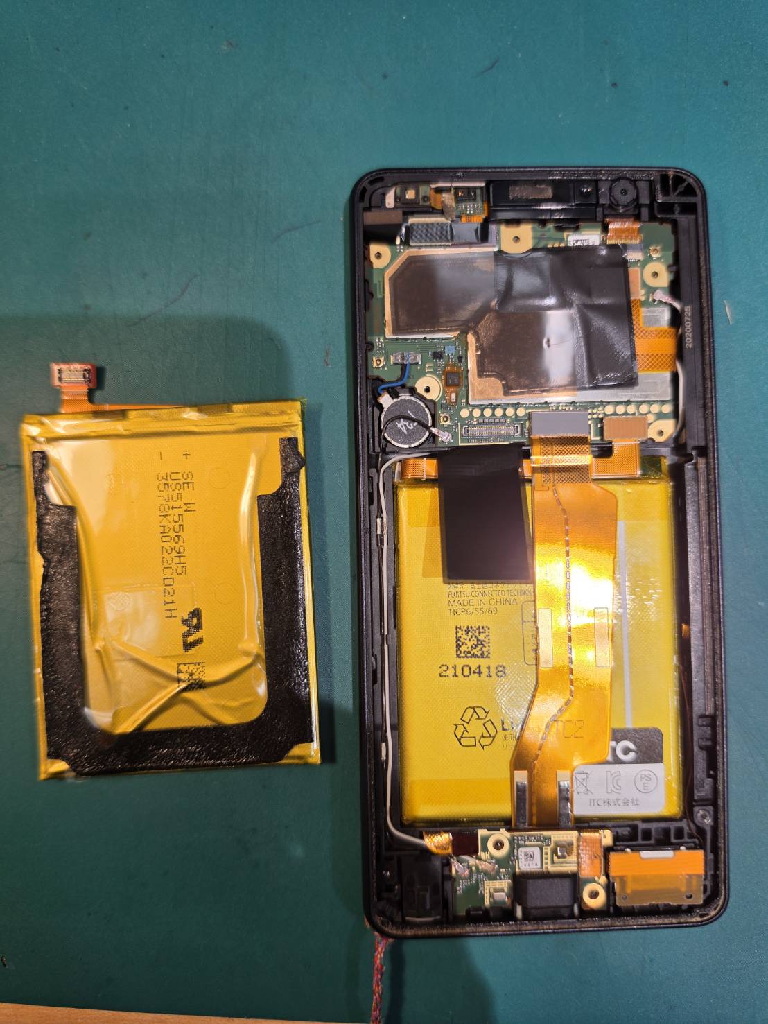 狭山市、川越市、入間市で　Arrows Be4 (F-41A) のバッテリー交換はスマホ修理工房新狭山店まで！