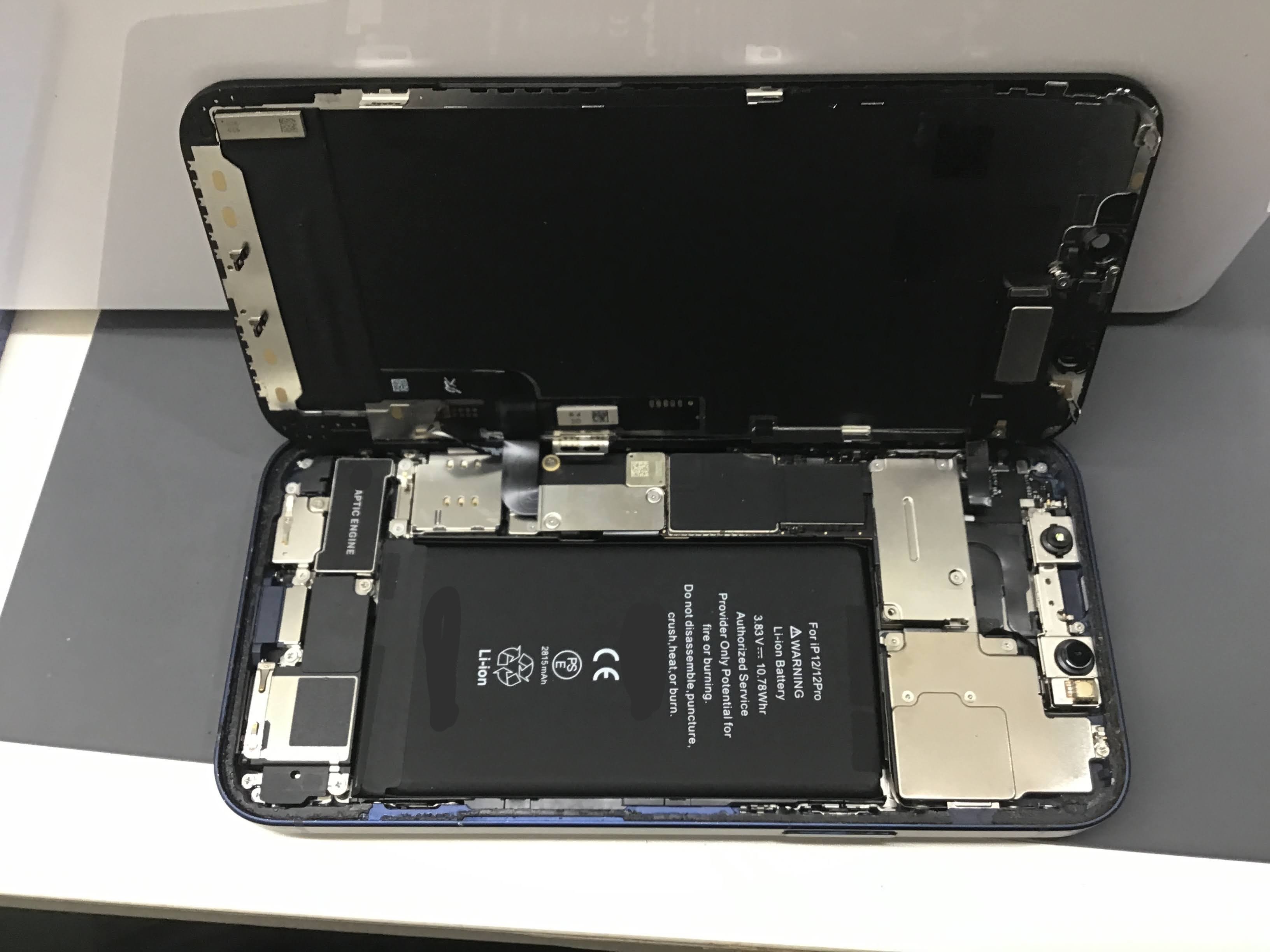 iPhone12データそのまま・最短即日修理のスマホ修理工房橋本駅店にご相談ください！！