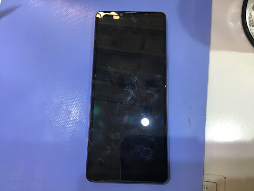 Xperia 10 VIの突然の起動不能（ブラックアウト）における原因切り分けと基盤・受電系の技術的検証