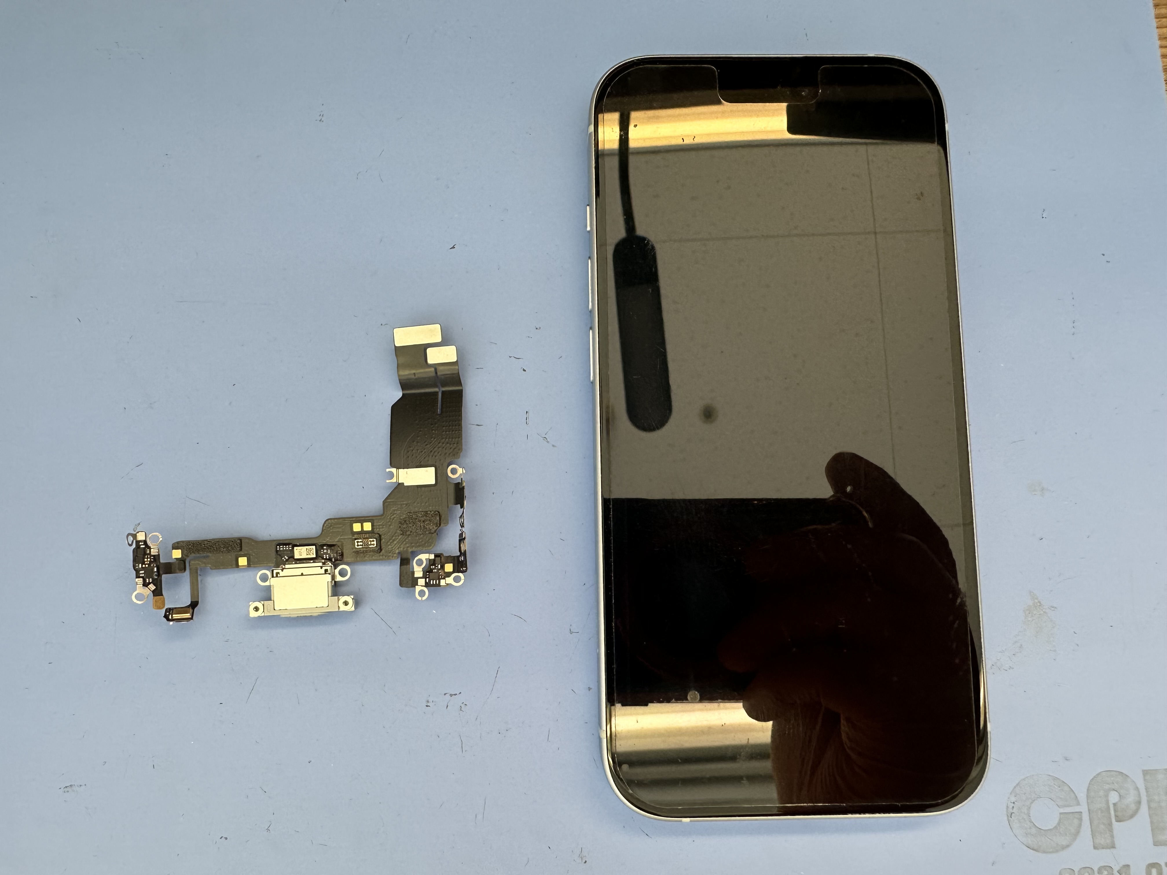 【iPhone15】充電が出来なくなったら、スマホ修理工房カインズ前橋吉岡店へ！