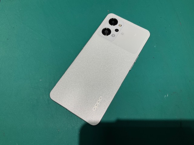 狭山市、川越市、入間市で OPPO Reno9 A のバッテリー交換ならスマホ修理工房新狭山店まで！