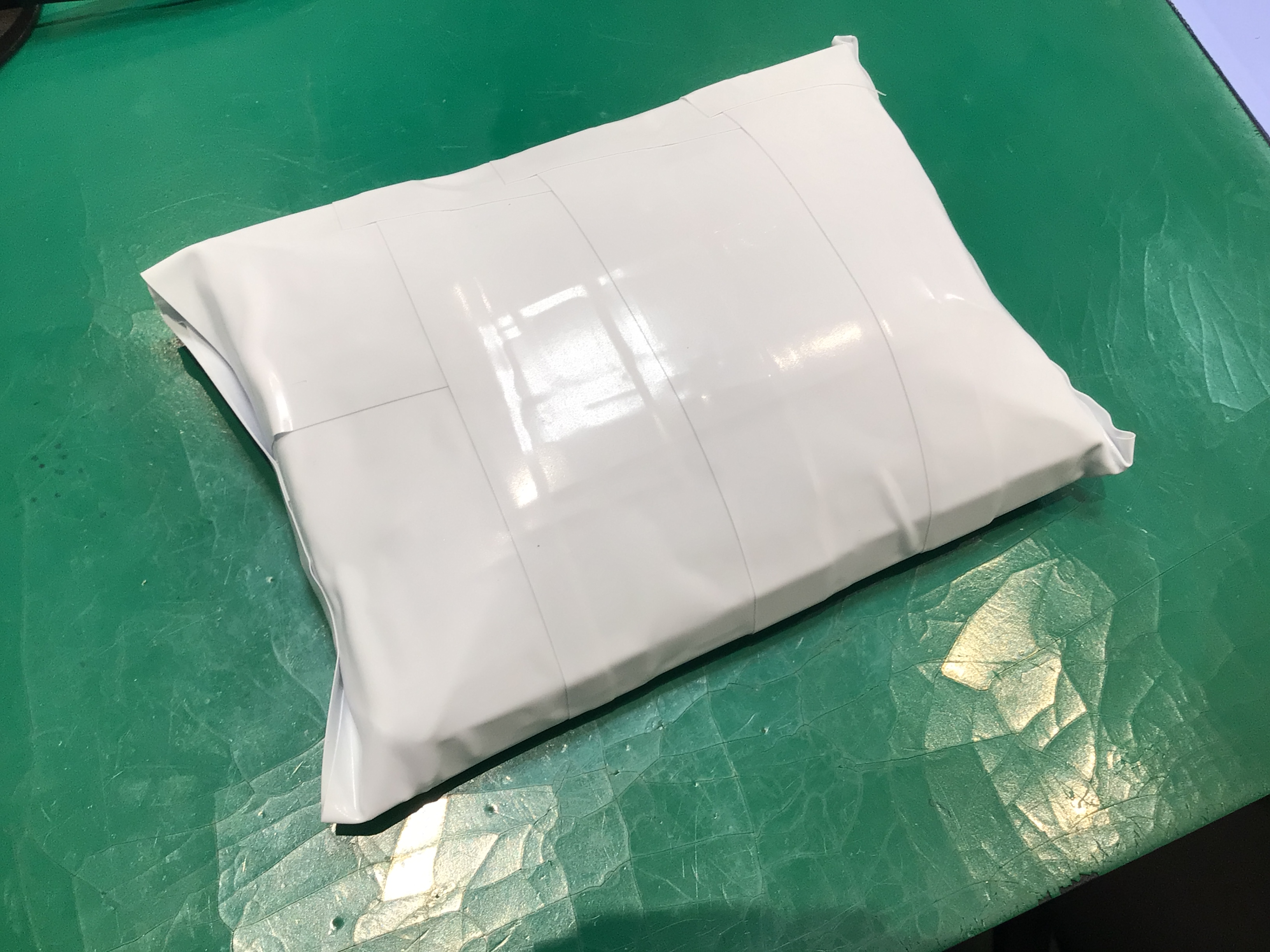 🎈バッテリーの膨張で、端末が使えなくなる！？ 膨らんだバッテリーの