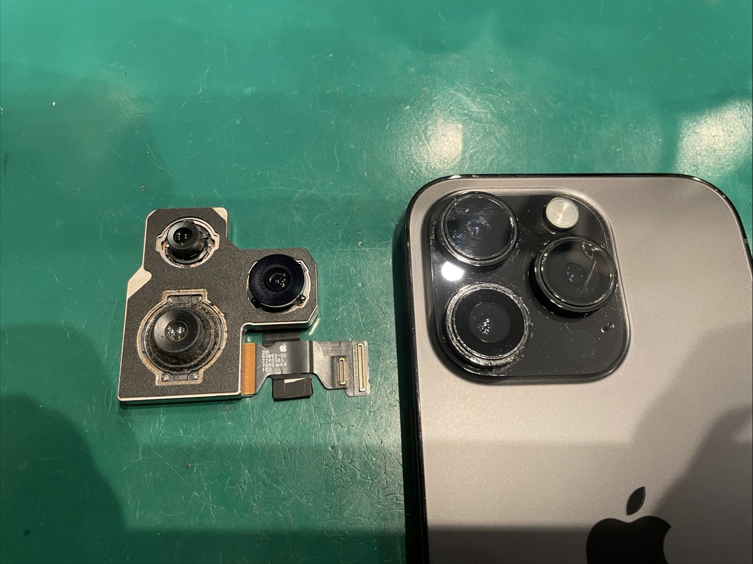 iPhone14Pro アウトカメラ交換を行いました【スマホ修理工房京王アートマン店】