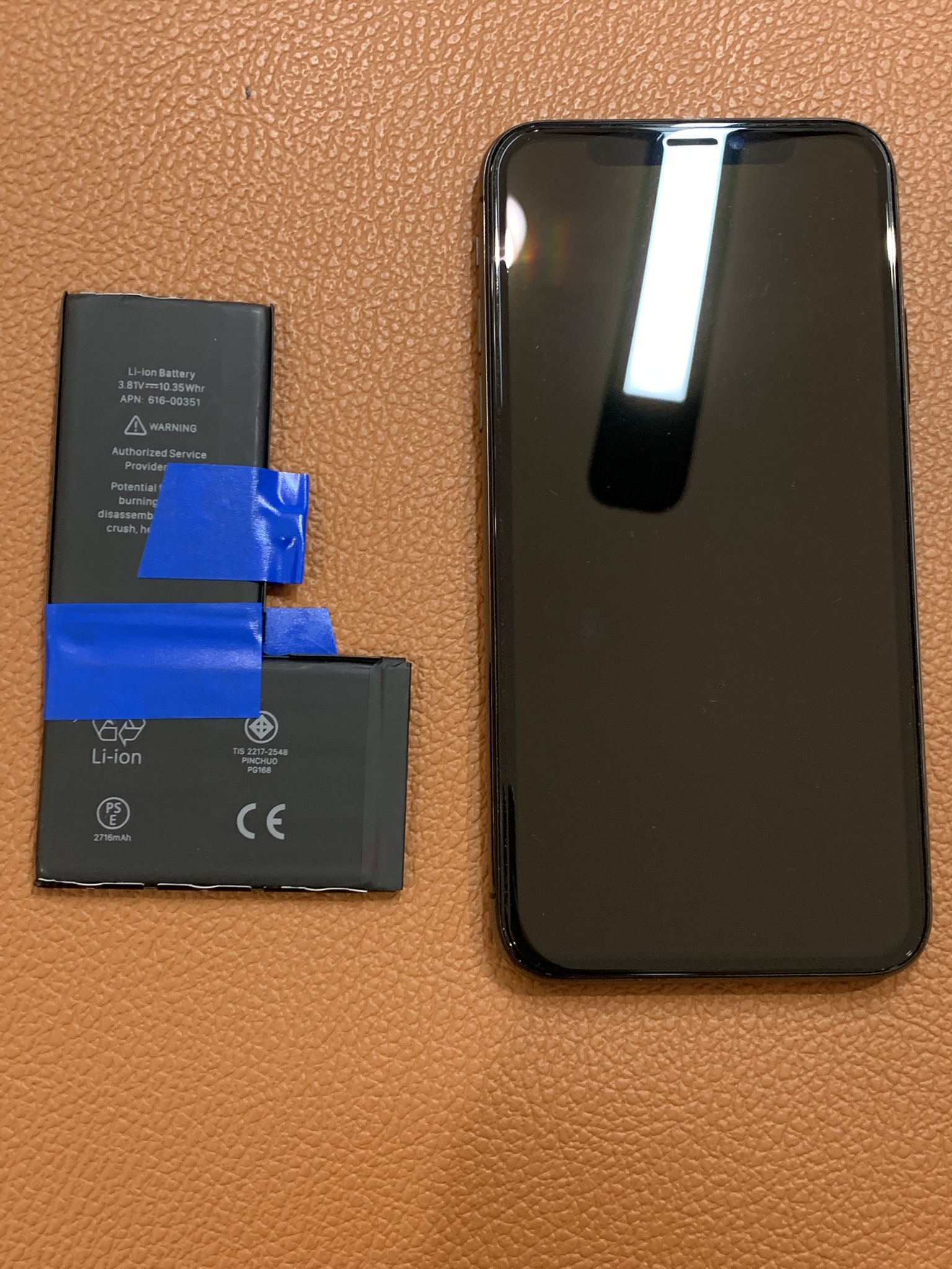 バッテリーの減りが早いiPhoneX（アイフォン）のバッテリー交換承りました！！