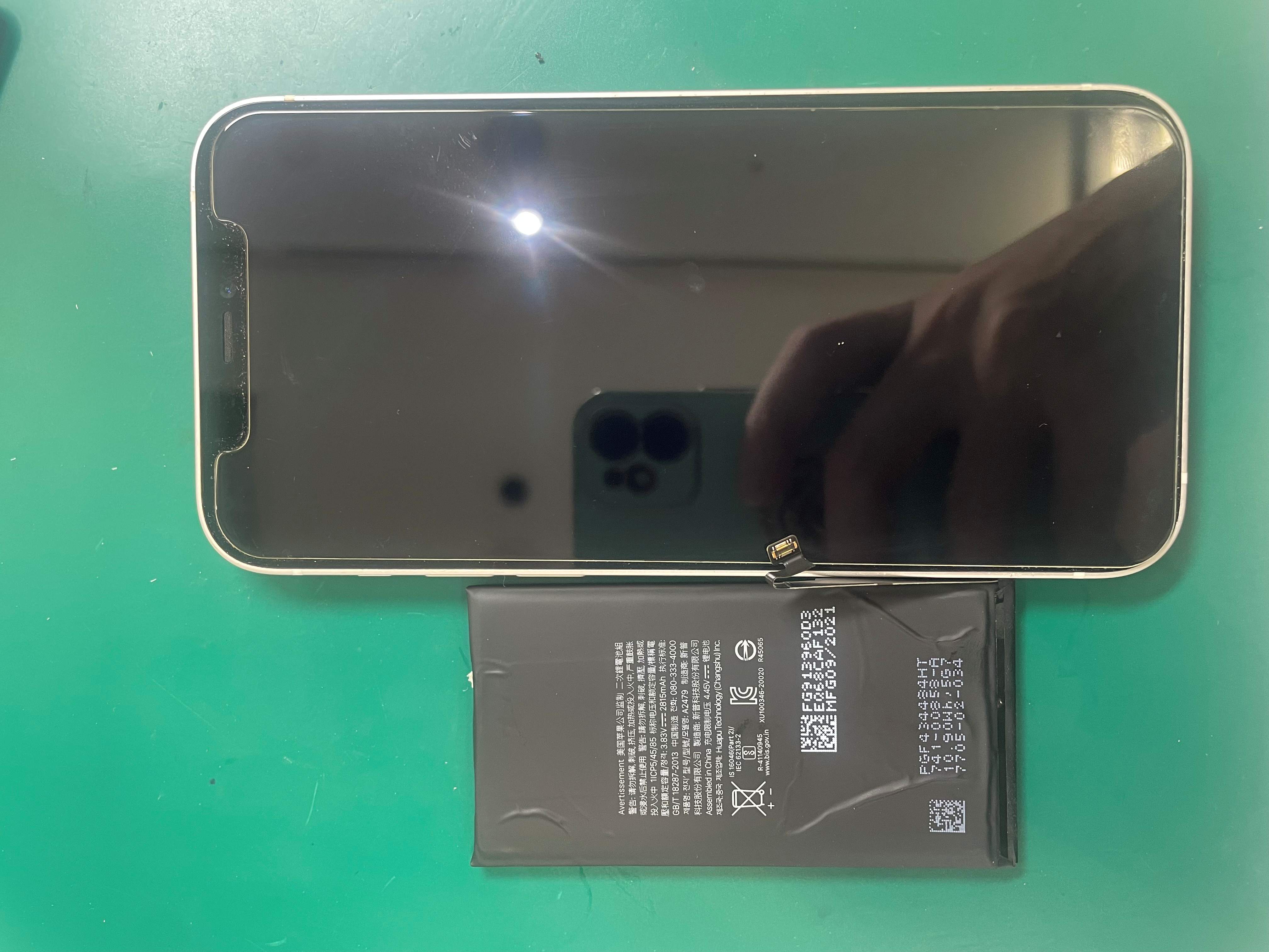 突然起動しなくなったiPhone13のバッテリー交換を行いました！【スマホ修理工房ミーツ国分寺店】