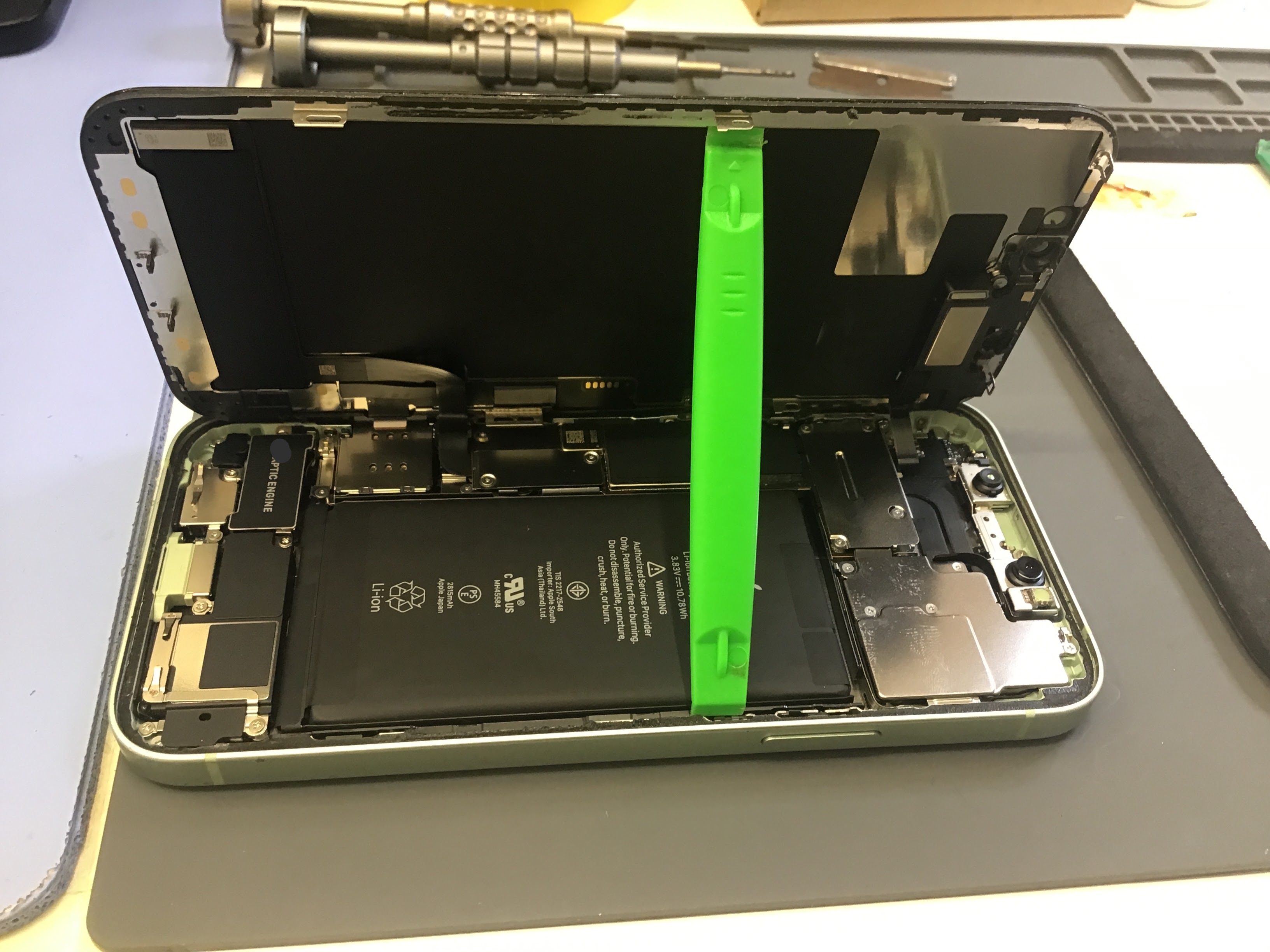 データをそのまま・最短即日修理のスマホ修理工房八王子オクトーレ店にご相談ください！