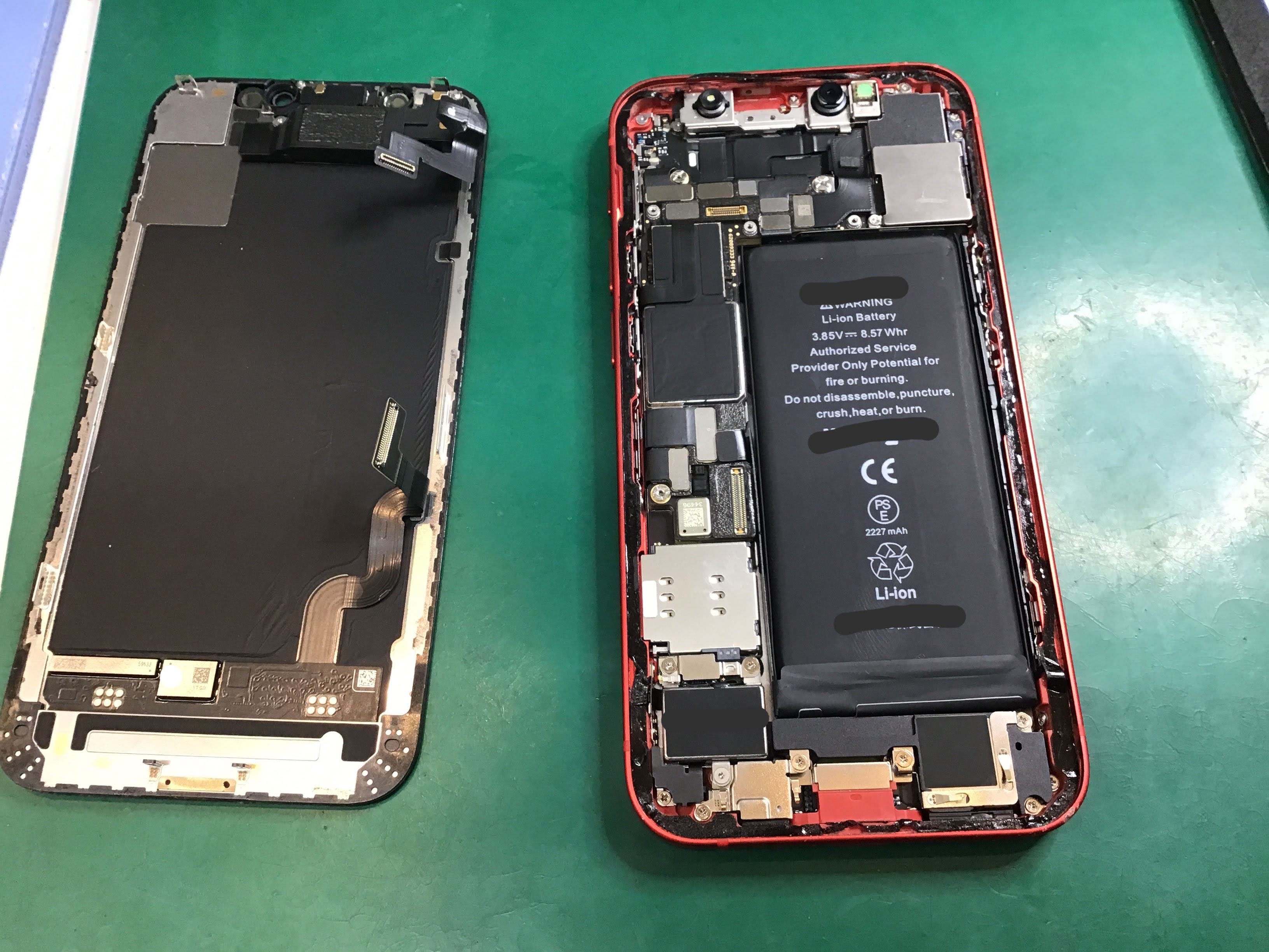 iPhoneのバッテリー交換は、データそのまま・即日修理のスマホ修理工房京王聖蹟桜ヶ丘ショッピングセンターB館店へ！