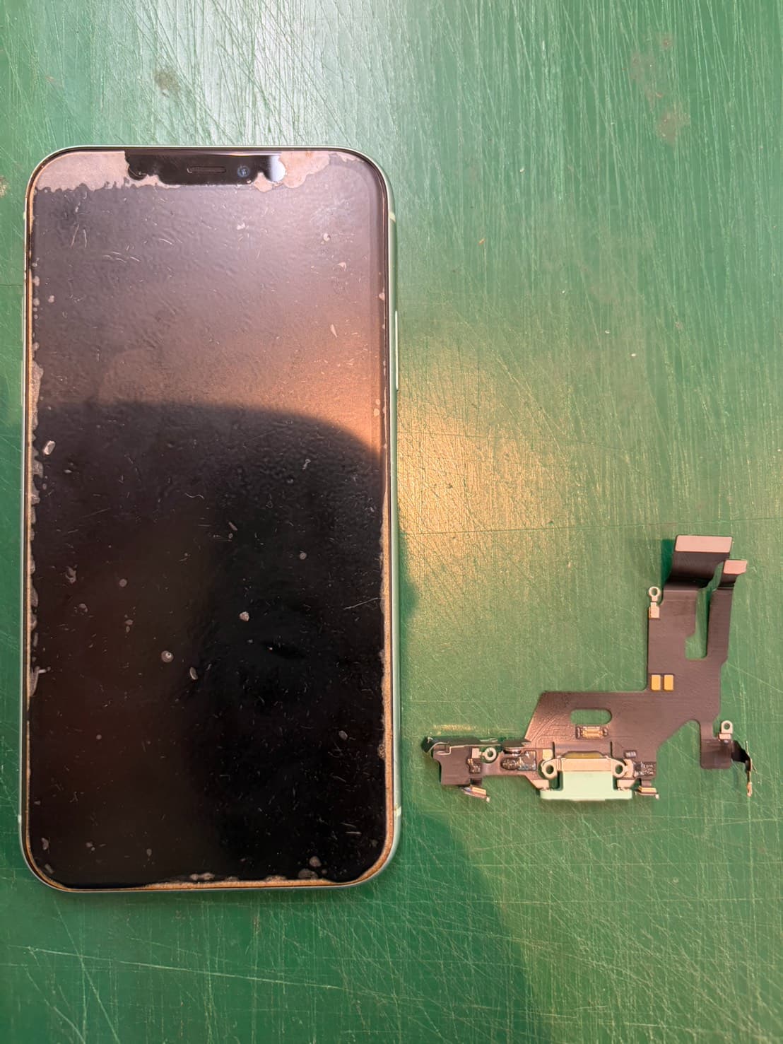 【iPhone 11】の充電コネクタ交換の修理を承りました-スマホ修理工房和光市駅北口店-