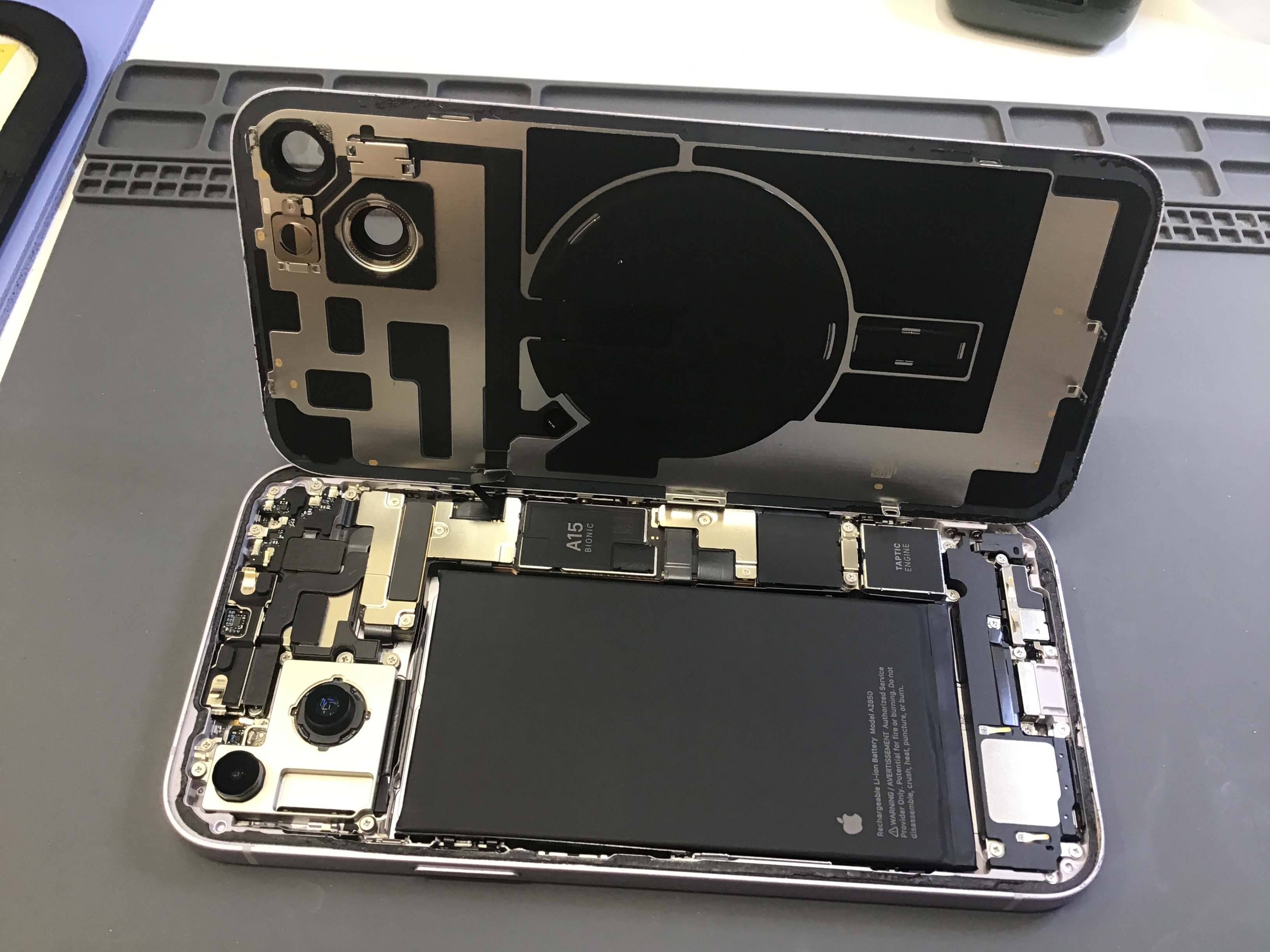 iPhone14+修理　データをそのまま・最短即日修理のスマホ修理工房丸井錦糸町店にご相談ください！