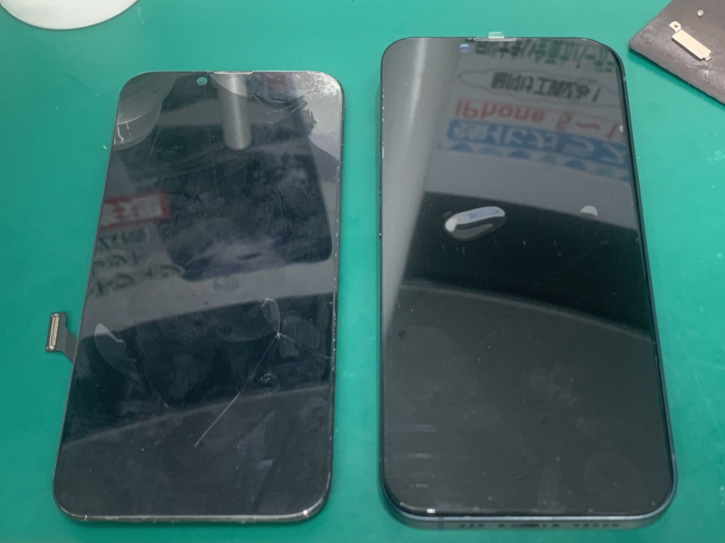 落としてしまってガラスが割れた……iPhone 13の画面交換修理を行いました！！【スマホ修理工房荻窪タウンセブン店】