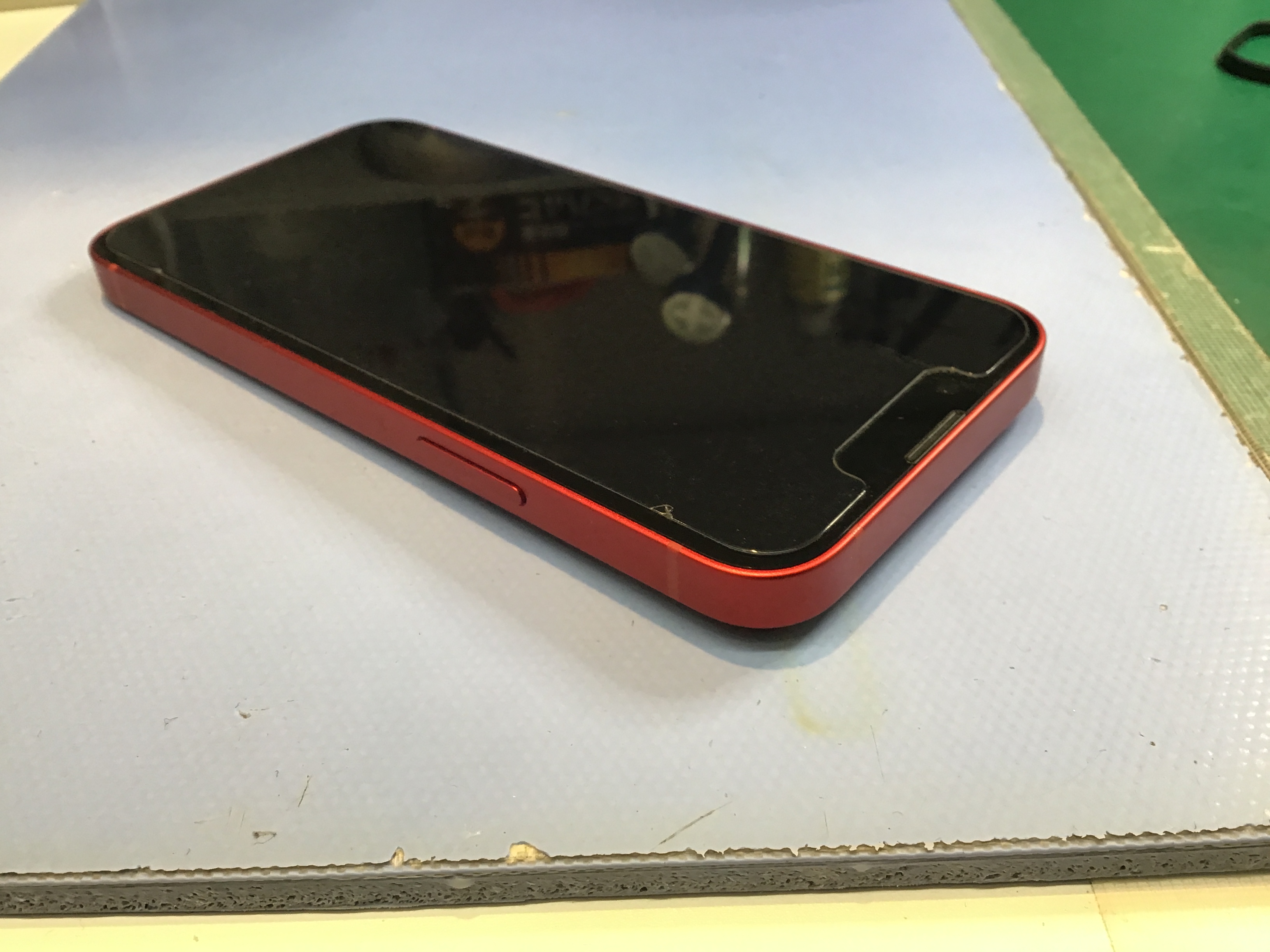 iPhone13miniのバッテリー交換は、データそのまま・即日修理のスマホ修理工房京王聖蹟桜ヶ丘ショッピングセンターB館店へ！