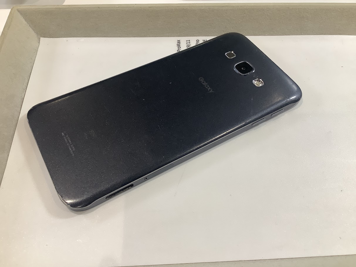 GalaxyA8の画面交換ならデータをそのまま・最短即日修理のスマホ修理工房西八王子店へ