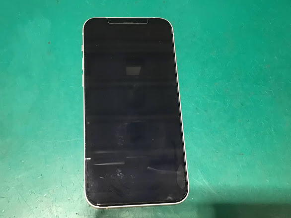 iPhone12