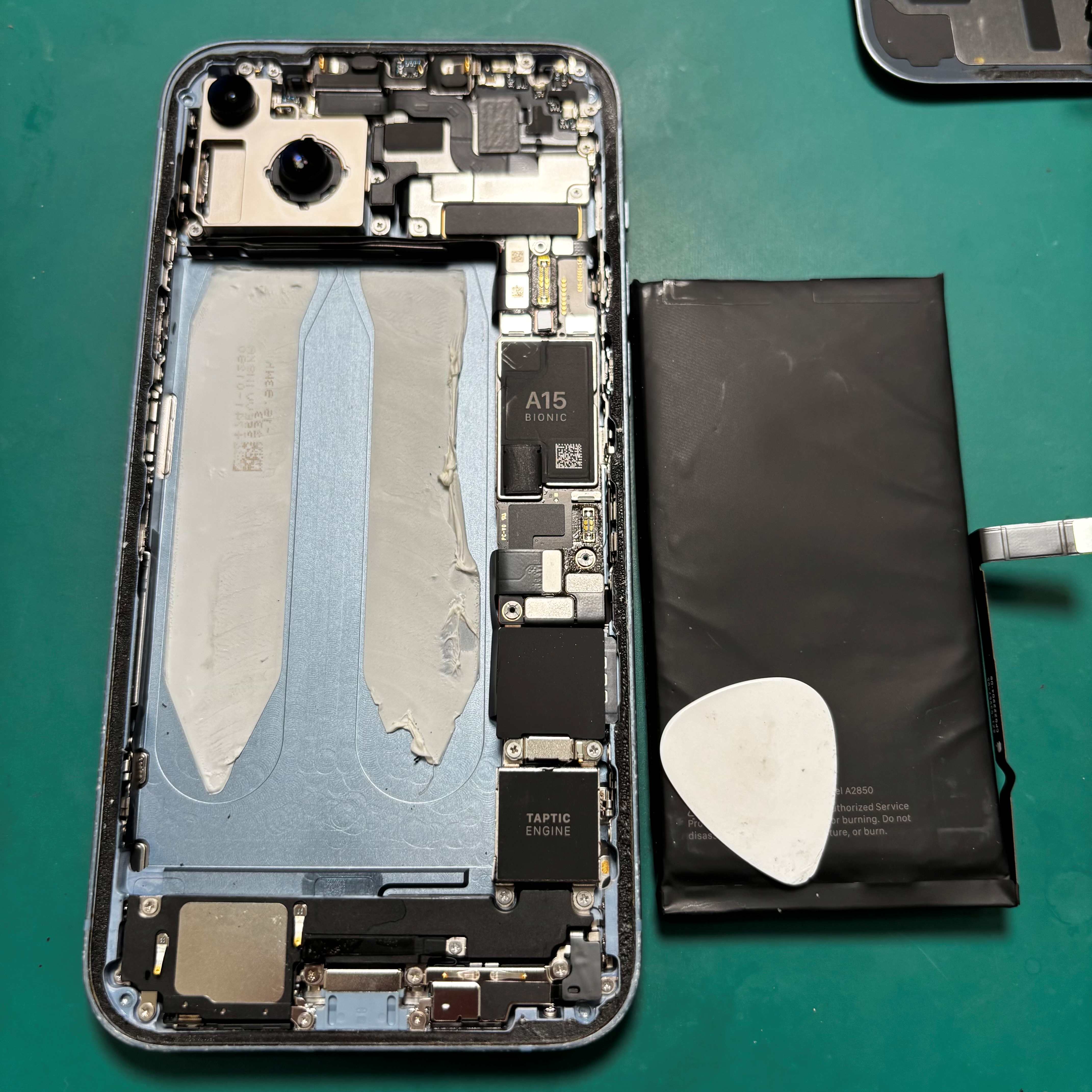 iPhone14のバッテリー交換は「スマホ修理工房　札幌清田東光ストア真栄店」までご相談ください📱✨