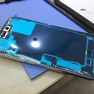 【充電できない！？】「特定の角度じゃないと反応しない」は危険信号！充電口トラブルの原因と絶対NGな行動