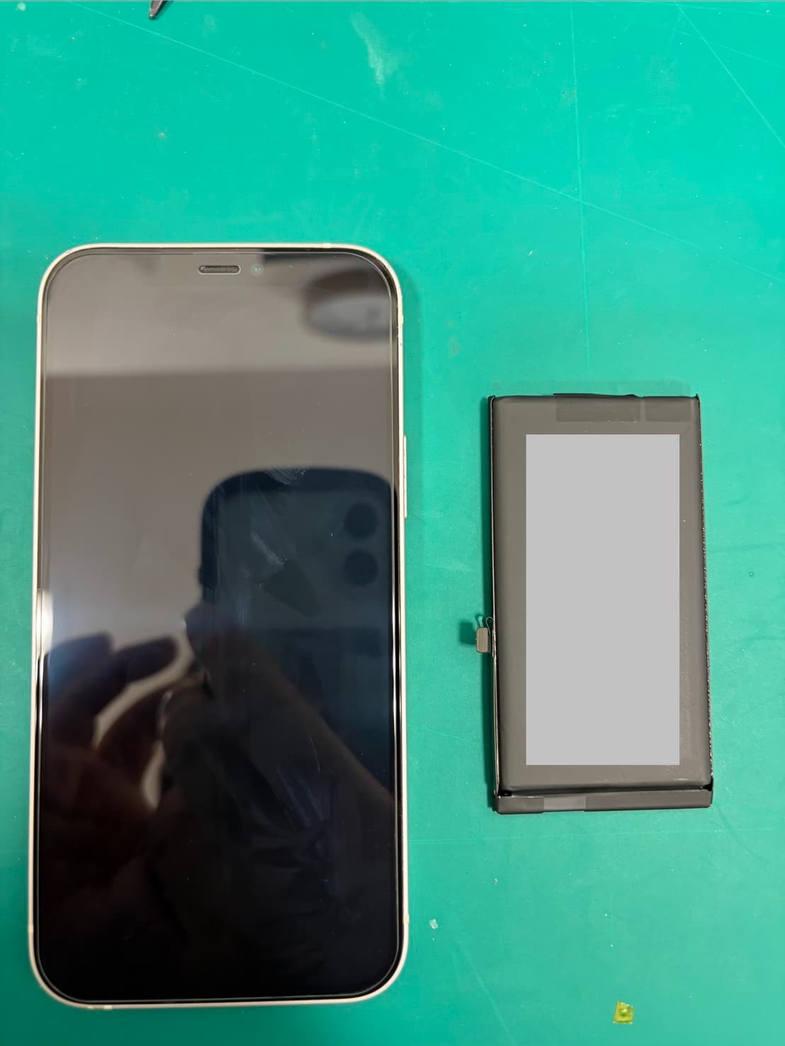 【iPhone 12】のバッテリー交換の修理を承りました-スマホ修理工房和光市駅北口店-
