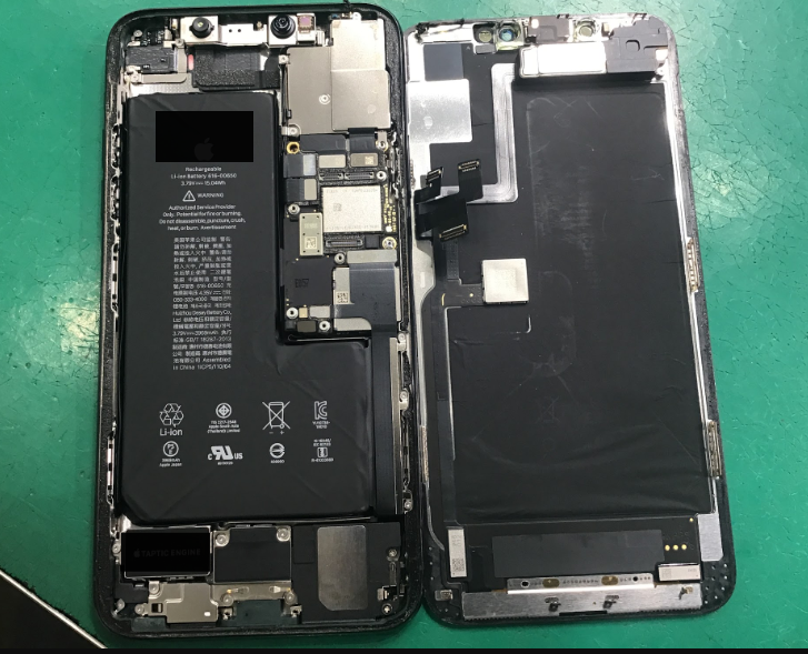 iPhone11ProMaxの修理はデータそのまま・最短即日修理のスマホ修理工房中野ブロードウェイ店にご相談ください！！