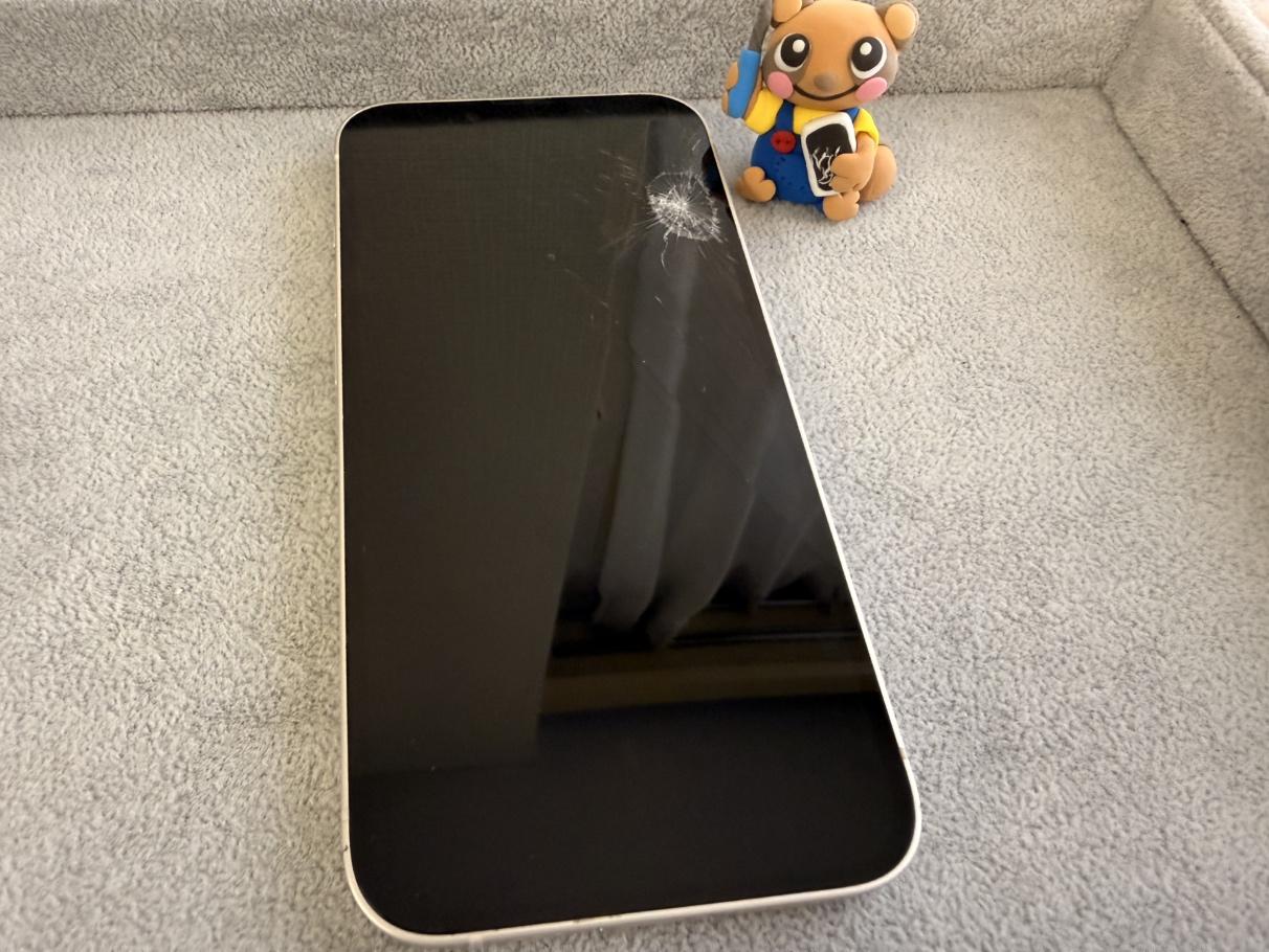 【iPhone 13】画面割れをOLEDパネルで修理｜膨張バッテリーも同時に交換しました