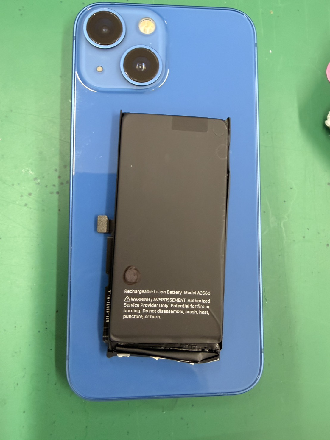 小さなボディに、もうひと頑張り🔋！　-スマホ修理工房　北朝霞店-