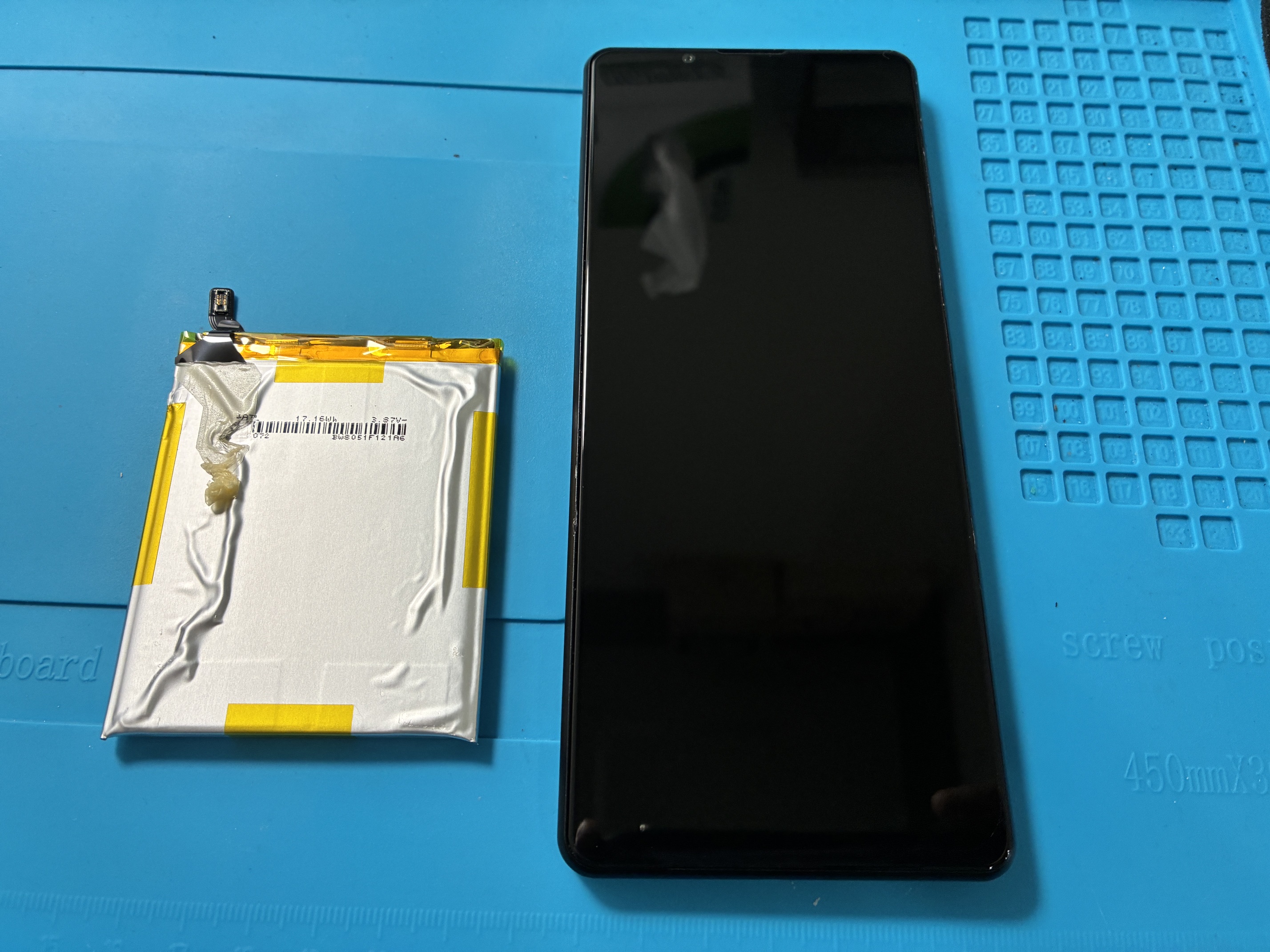 神戸市からお越しのお客様よりXperia1 Ⅲのバッテリー交換をご依頼いただきました！