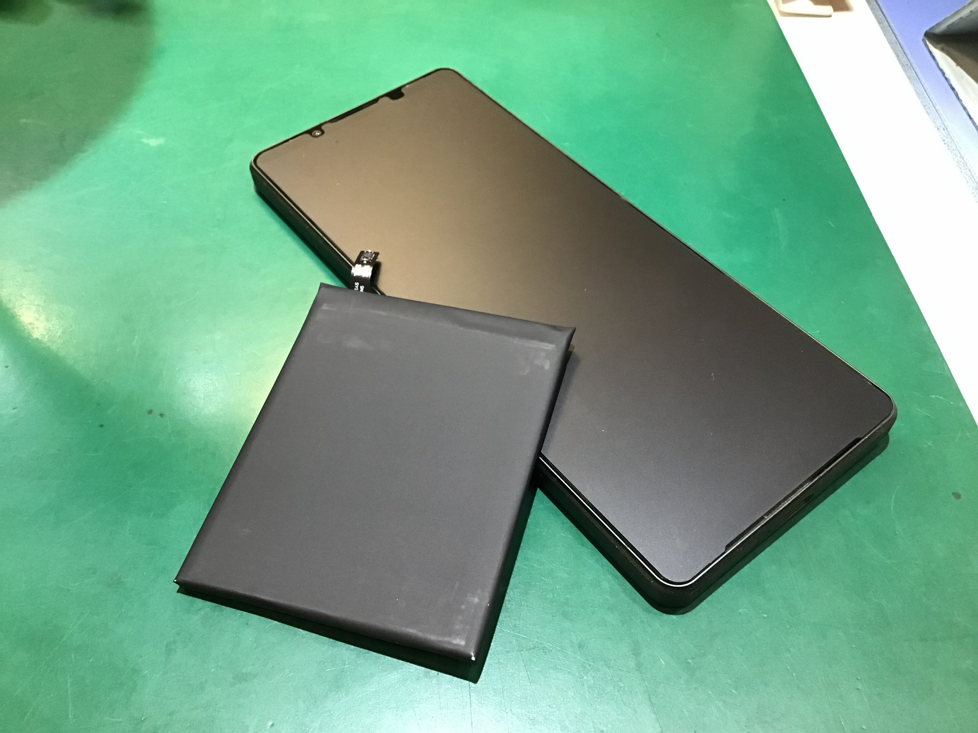Xperiaの修理　データをそのまま・最短即日修理のスマホ修理工房港北TOUKYU.s.c.店にご相談ください！