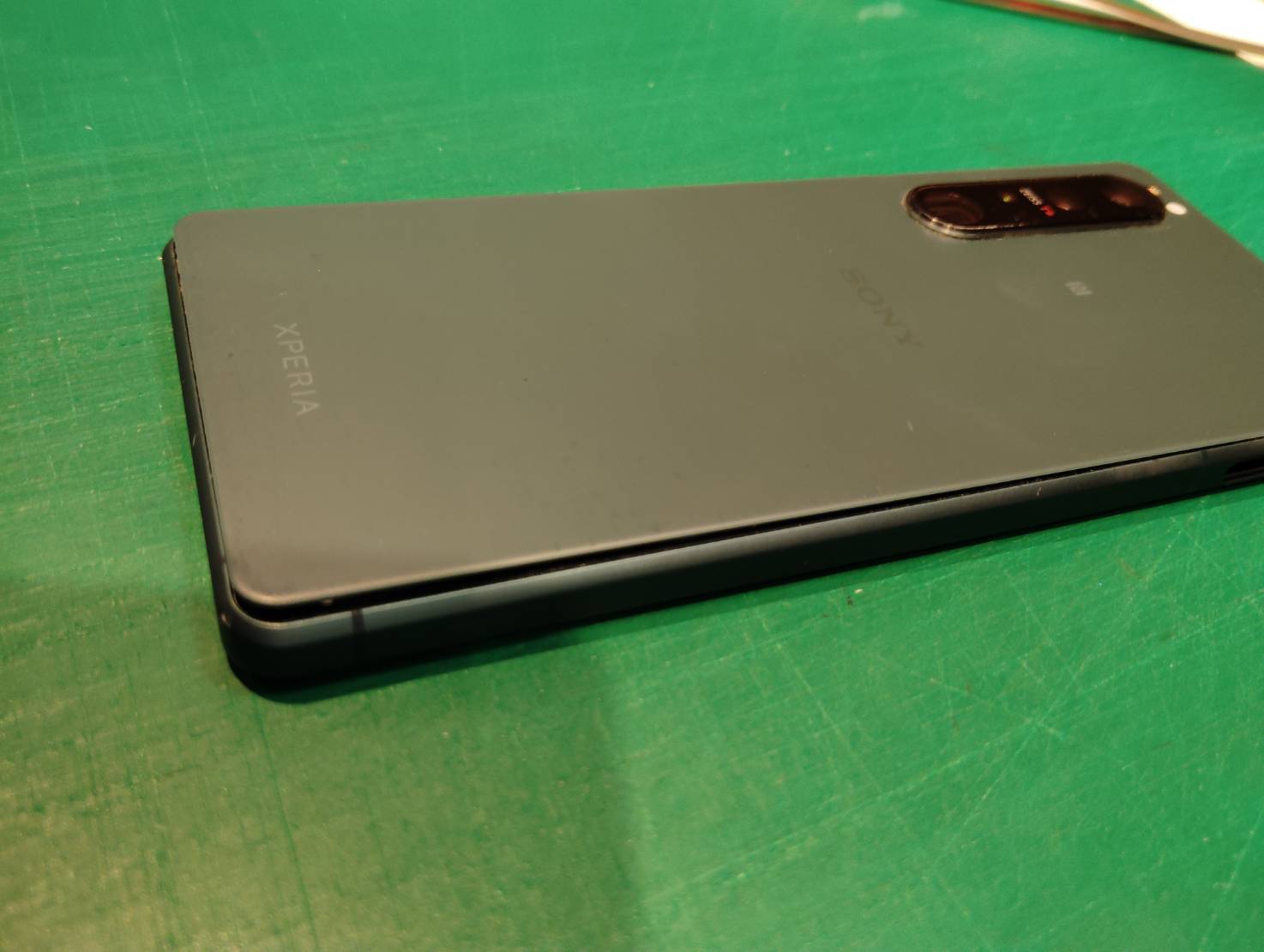 【Xperia1Ⅲ】続・バックパネルが浮いてしまっていませんか？ -スマホ修理工房浦和パルコ店-